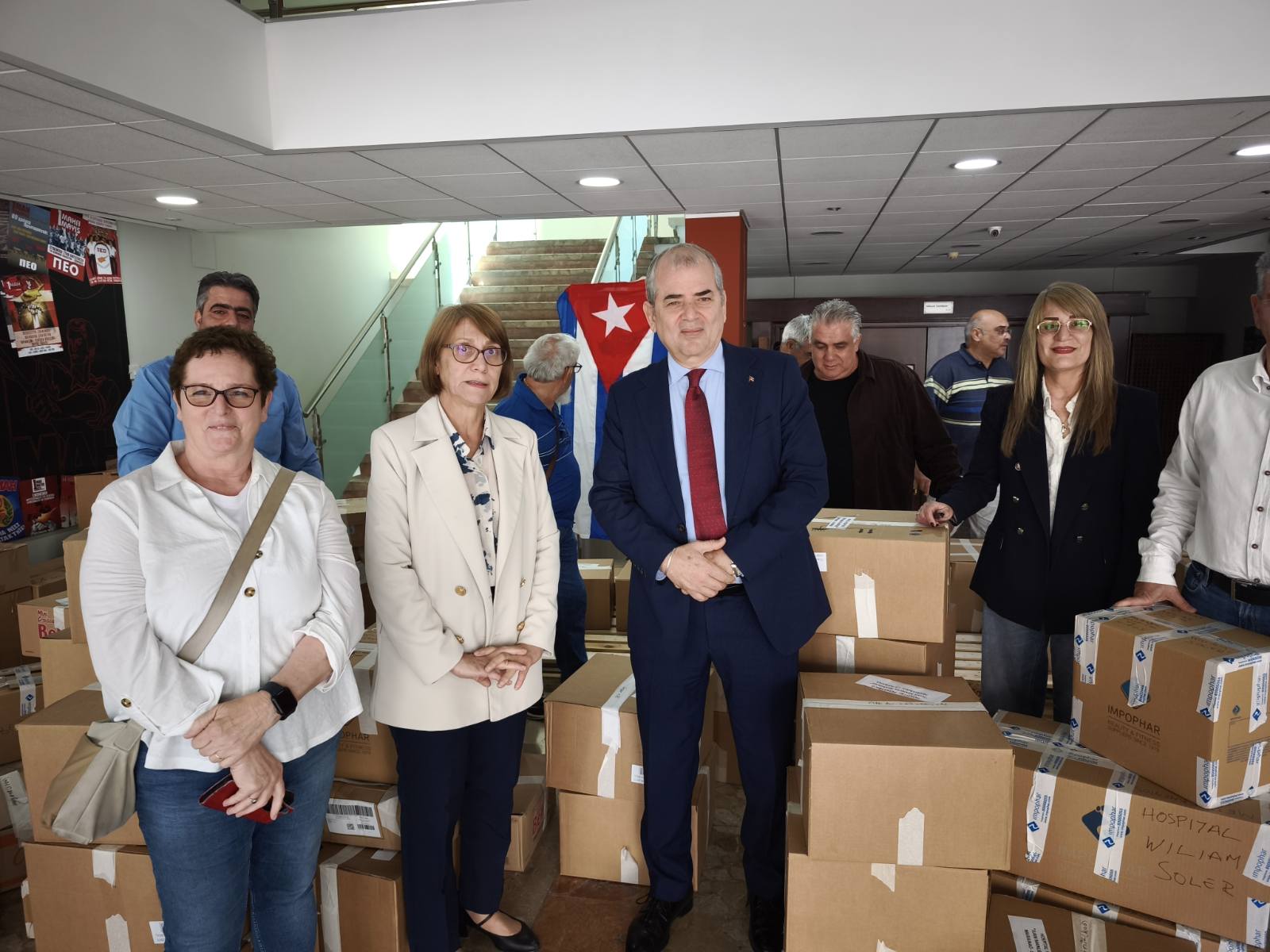 Γάλα και φάρμακα από την ΠΕΟ για τον λαό της Κούβας