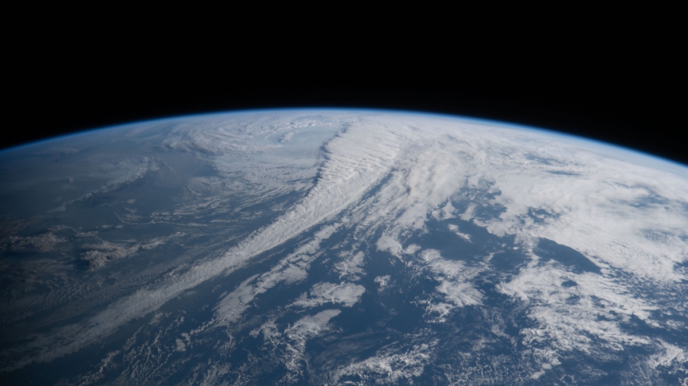 Νέες εντυπωσιακές εικόνες από την αποστολή Artemis II: Το βίντεο σε απόσταση 54.400 χλμ. από τη Γη