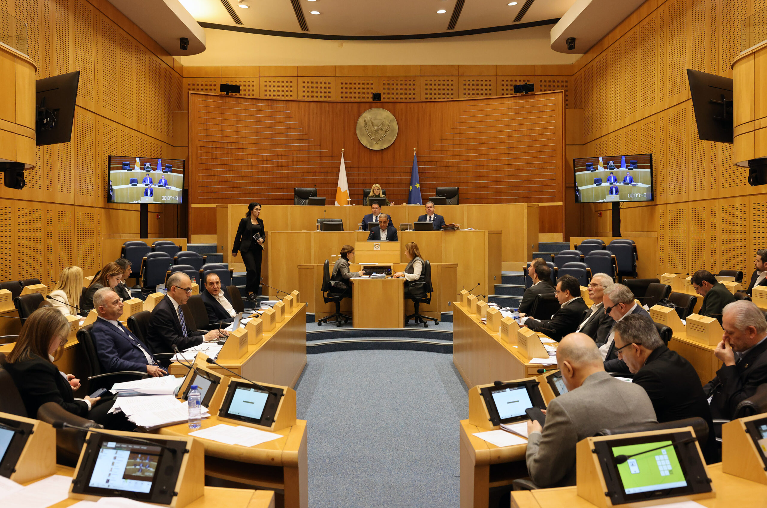 &Epsilon;&gamma;&kappa;&rho;ί&theta;&eta;&kappa;&alpha;&nu; &tau;&alpha; &delta;ύ&omicron; &kappa;&upsilon;&beta;&epsilon;&rho;&nu;&eta;&tau;&iota;&kappa;ά &nu;&omicron;&mu;&omicron;&sigma;&chi;έ&delta;&iota;&alpha; &gamma;&iota;&alpha; &tau;&iota;&sigmaf; &epsilon;&kappa;&pi;&omicron;&iota;ή&sigma;&epsilon;&iota;&sigmaf;