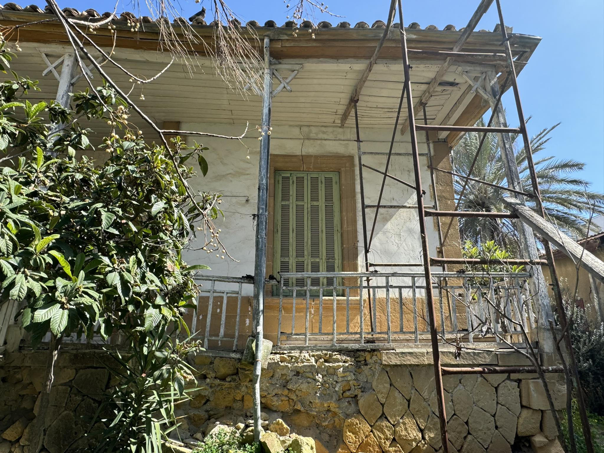 «Καμπανάκι» ΕΟΑ Λάρνακας: Πέραν των 500 οι επικίνδυνες οικοδομές στην πόλη