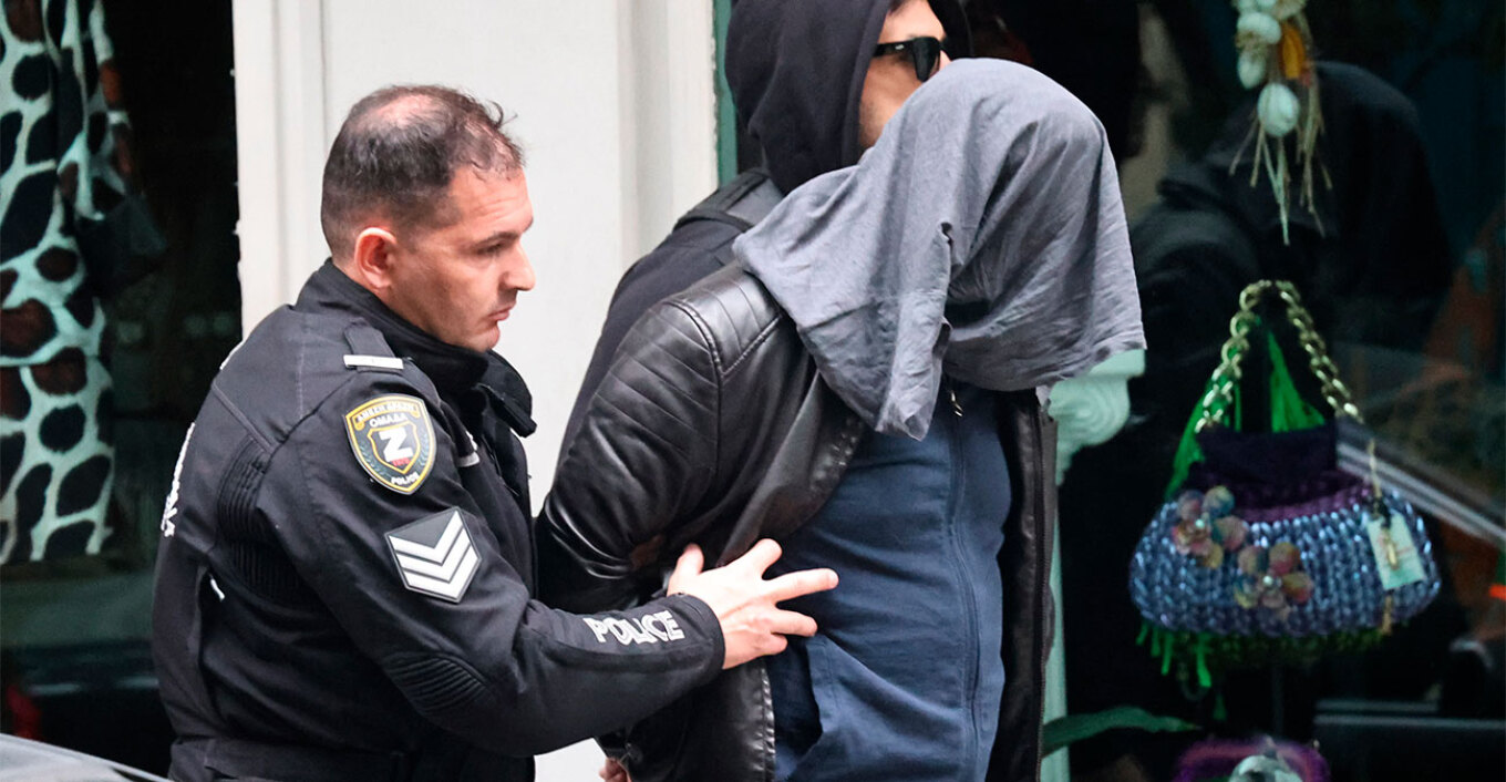 «Καβγαδίσαμε»: Μυστήριο με τη νεκρή γυναίκα σε πολυκατοικία στην Αθήνα, τι δείχνουν τα πρώτα στοιχεία