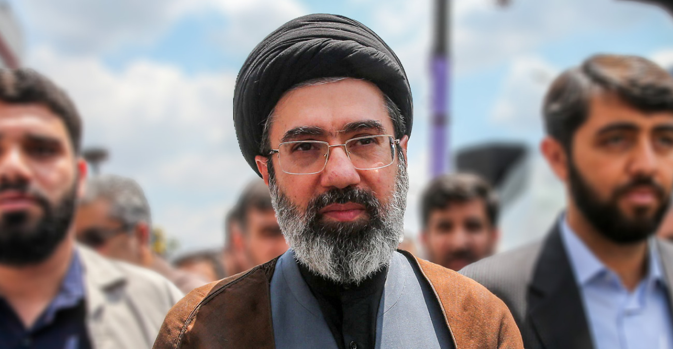 Μοτζταμπά Χαμενεΐ: «Το πρόσωπο του έχει παραμορφωθεί, υπέστη σοβαρά τραύματα στα πόδια»