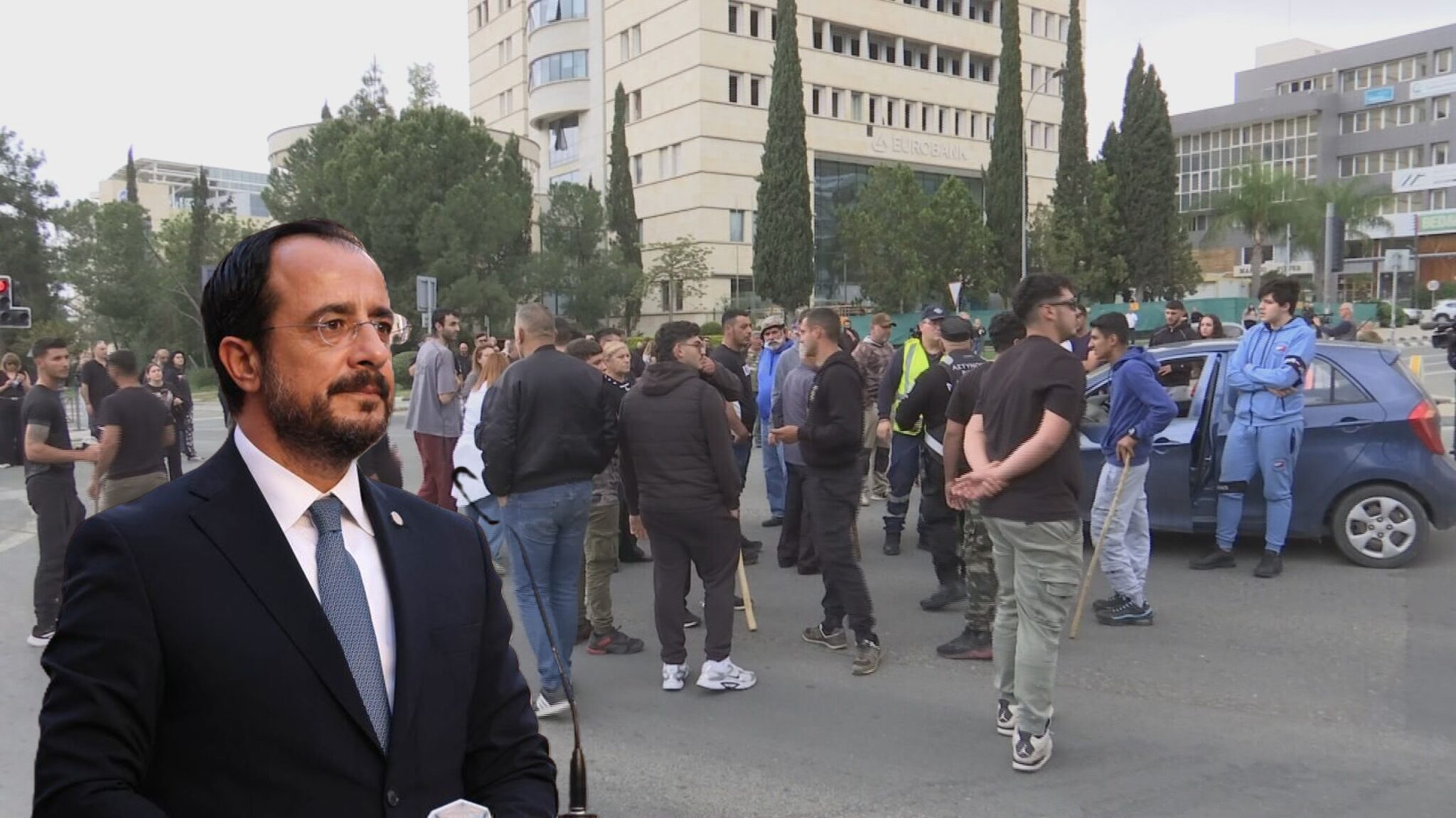 «Ασχολούμαι προσωπικά»: Έτοιμος να συναντήσει οποιονδήποτε ο ΠτΔ, αλλά ζητά συνεργασία από κτηνοτρόφους