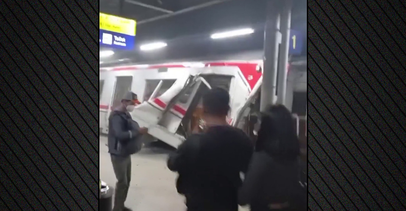 Σύγκρουση τρένων σε σιδηροδρομικό σταθμό στην Ινδονησία (BINTEO)