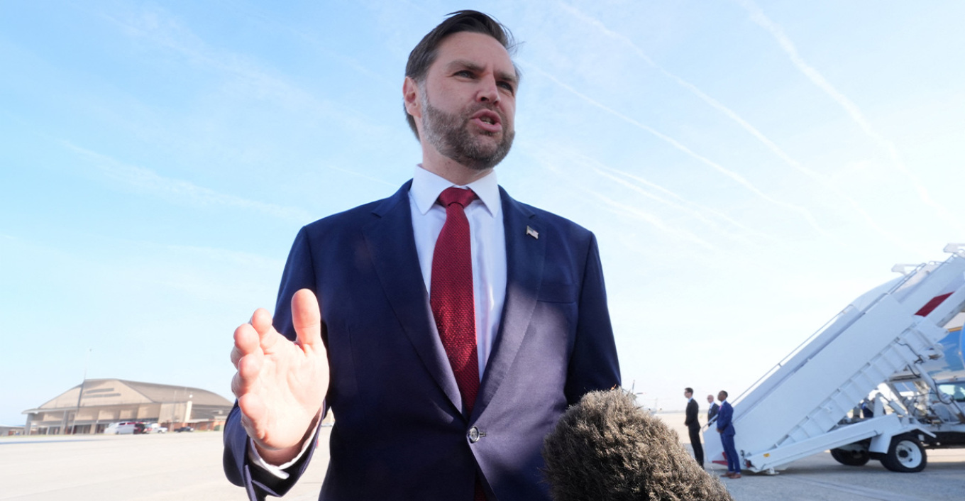 «Η μπάλα βρίσκεται στο γήπεδο της Τεχεράνης»: Οι ΗΠΑ απαιτούν από το Ιράν να παραδώσει το εμπλουτισμένο ουράνιο