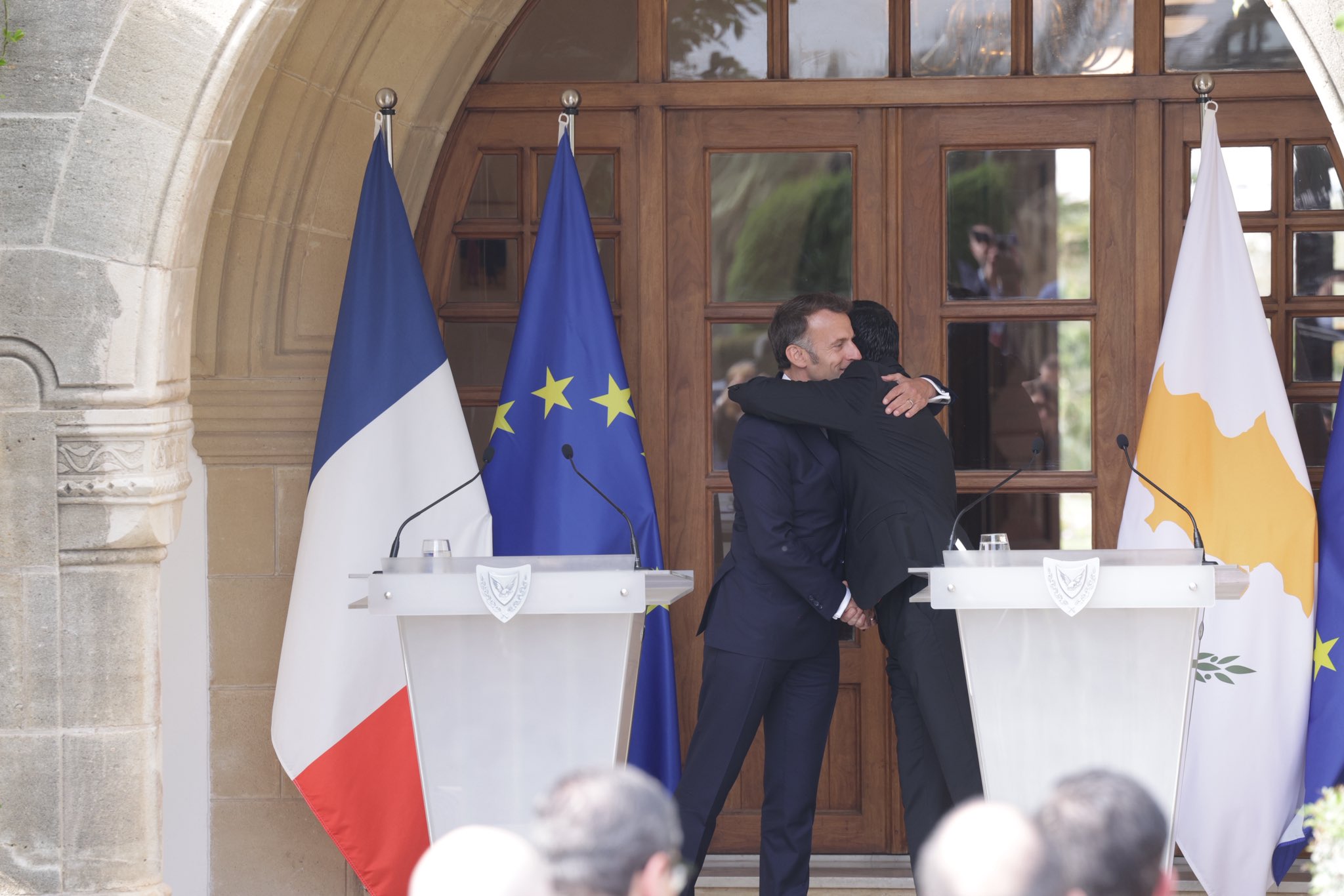 «Είσαι πραγματικός φίλος»: Οι ευχαριστίες Χριστοδουλίδη σε Μακρόν και γιατί θεωρείται ιστορική η επίσκεψή του στην Κύπρο