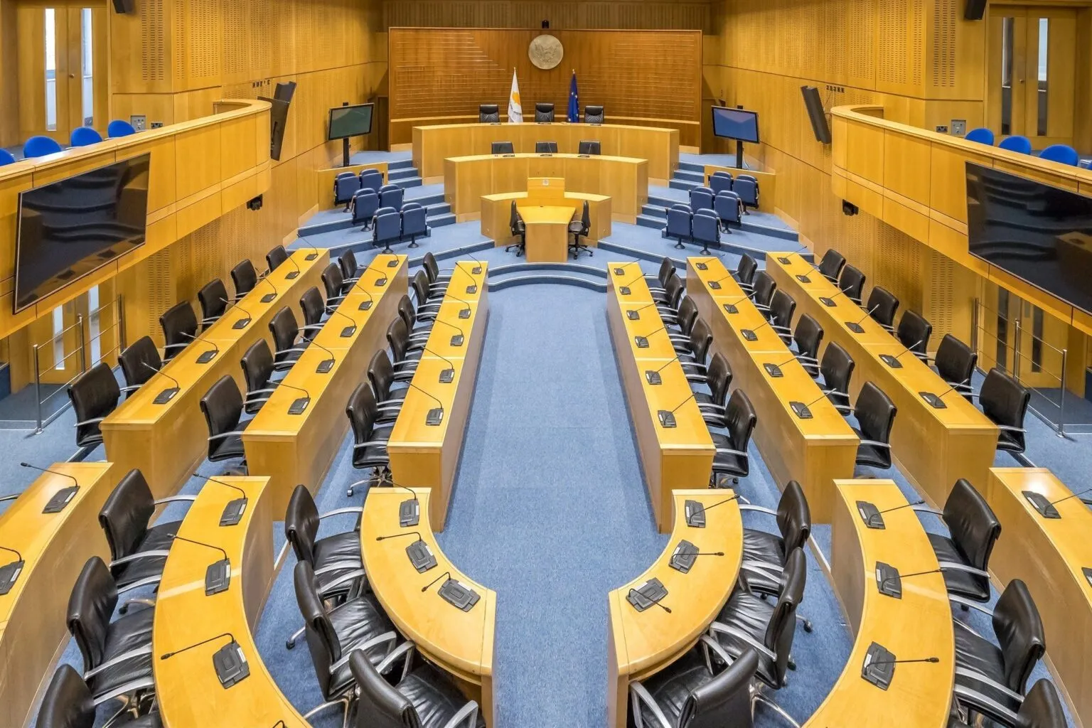 Τελευταία Ολομέλεια πριν την αυτοδιάλυση: Αυτές είναι οι αποφάσεις που θα κληθούν να λάβουν οι βουλευτές