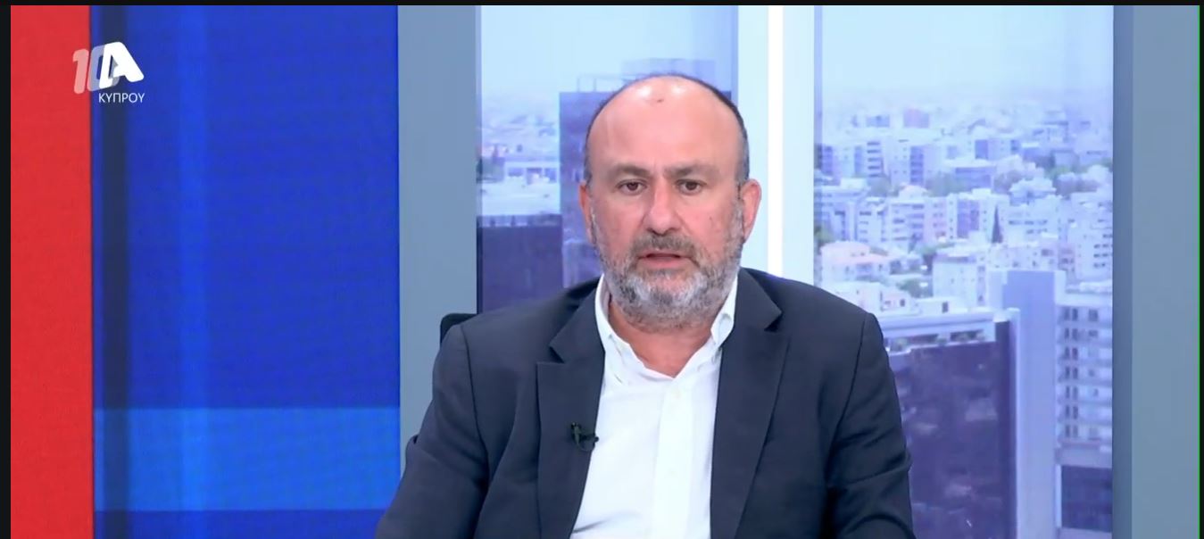 «Αναμενόμενο πολιτικό διαζύγιο»: Τι λέει ο Παπαδάκης για το «Άλμα» και γιατί ξαναπάει στο ΤΑΕ Λευκωσίας