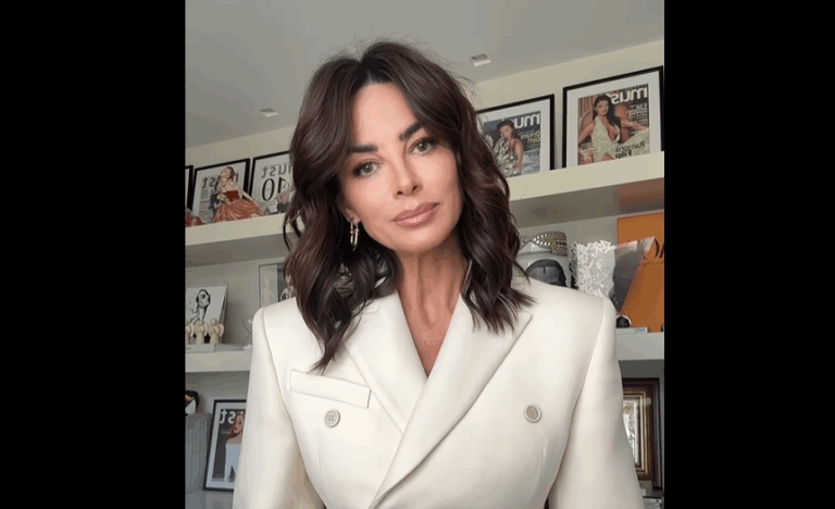 «Σηκωθείτε πάνω, εγώ σηκώθηκα»: Ανακοίνωσε την υποψηφιότητά της η Ραμόνα Φίλιπ (ΒΙΝΤΕΟ)