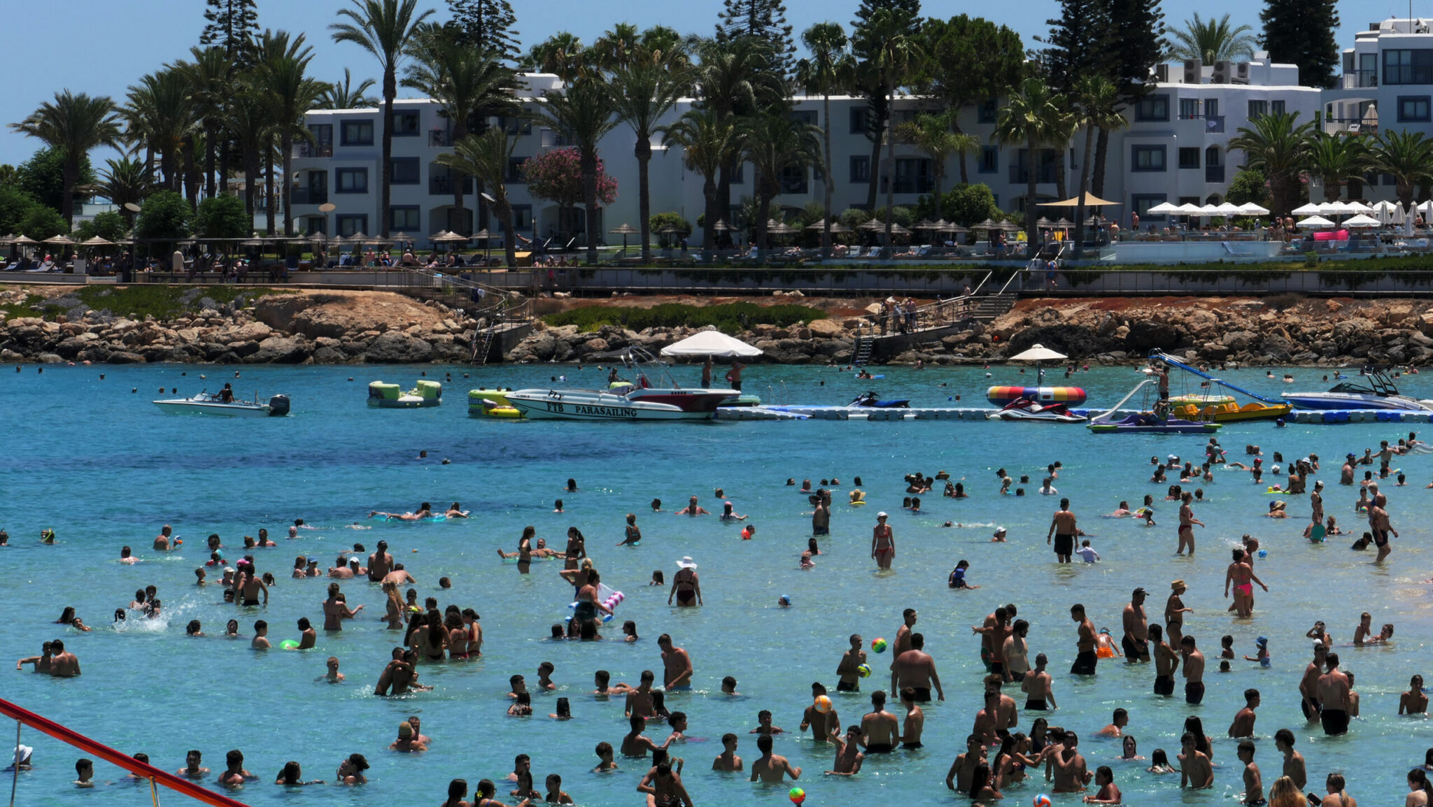 Οι 3 προτάσεις του ΔΗΣΥ για την κρίση στην τουριστική βιομηχανία