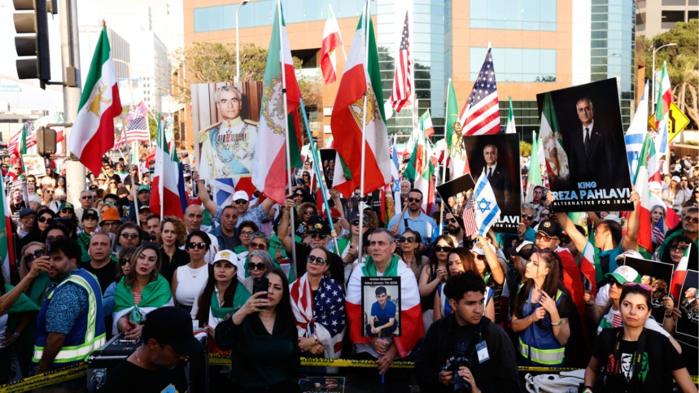 Δημοσκόπηση Reuters: Δύο στους τρεις Αμερικανούς θέλουν γρήγορο τέλος στον πόλεμο με το Ιράν