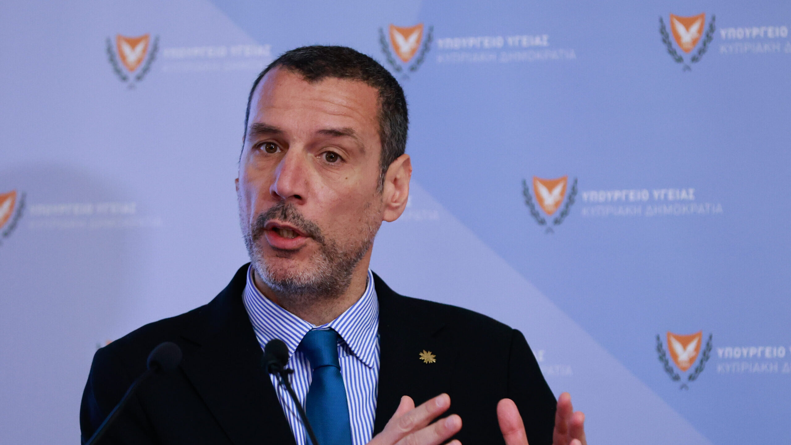 &laquo;Έ&nu;&alpha; &sigma;ύ&sigma;&tau;&eta;&mu;&alpha; &pi;&omicron;&upsilon; &delta;&epsilon;&nu; &pi;&epsilon;&rho;&iota;&omicron;&rho;ί&zeta;&epsilon;&tau;&alpha;&iota; &sigma;&tau;&eta; &theta;&epsilon;&rho;&alpha;&pi;&epsilon;ί&alpha;&raquo;: &Pi;&omicron;&iota;&omicron;&iota; &omicron;&iota; &sigma;&tau;ό&chi;&omicron;&iota; &tau;&omicron;&upsilon; &Upsilon;&pi;&omicron;&upsilon;&rho;&gamma;&omicron;ύ &Upsilon;&gamma;&epsilon;ί&alpha;&sigmaf; &gamma;&iota;&alpha; &tau;&omicron; 2026