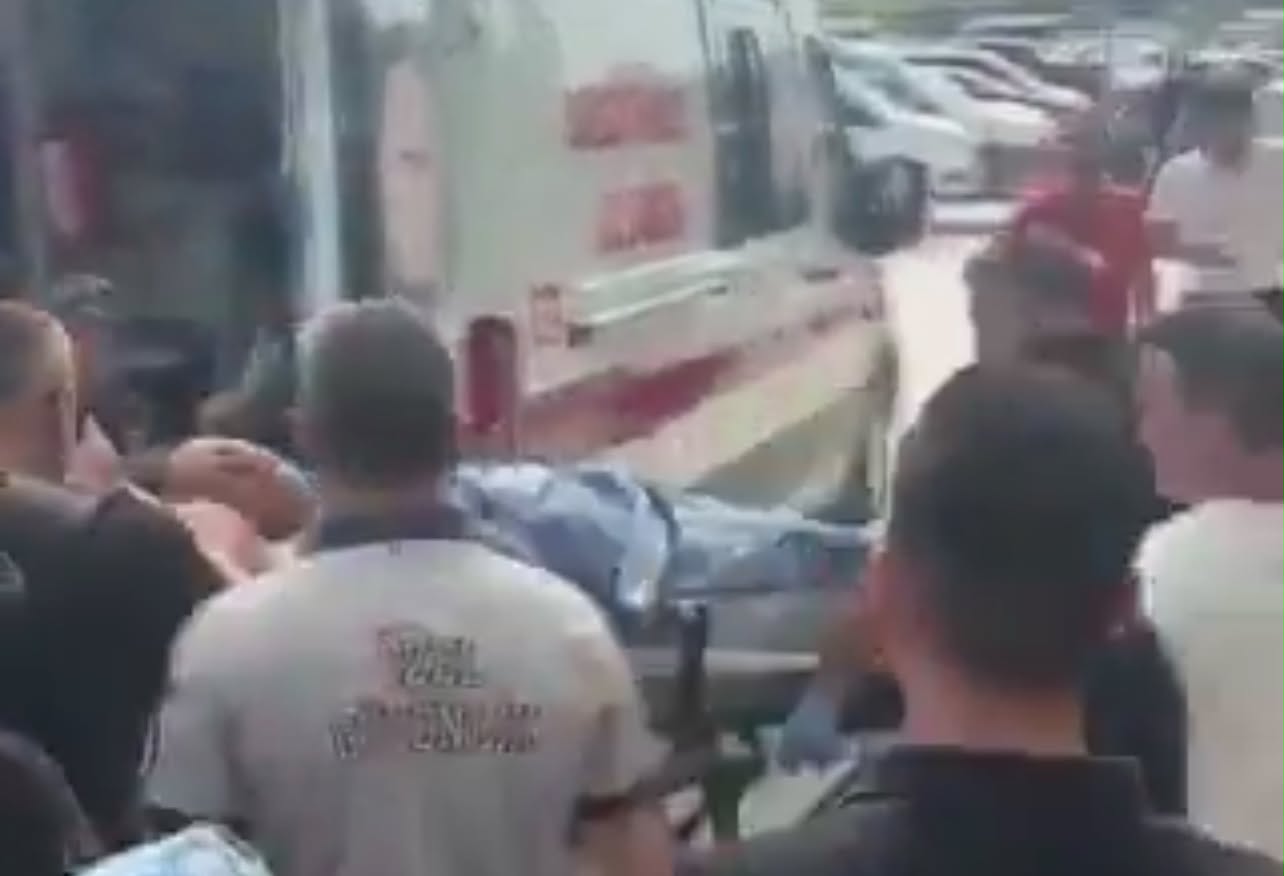 Αιματοκύλισμα στην Τουρκία: Η στιγμή που ένοπλος 17χρονος άνοιξε πυρ σε εστιατόριο