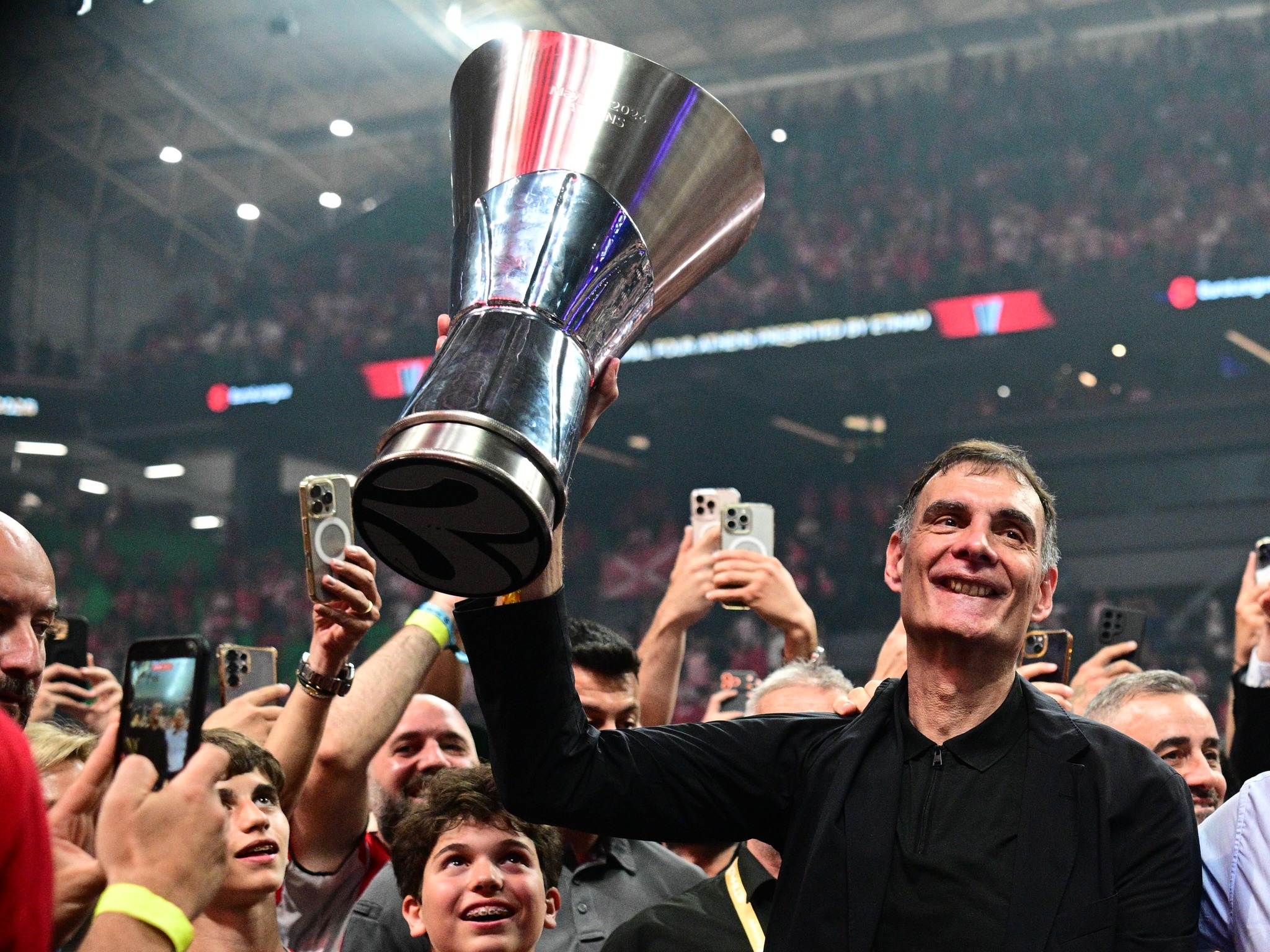 Μπαρτζώκας για την κατάκτηση της Euroleague: «Αφήσαμε τον εαυτό μας να γίνει λίγο… γελοίος» (ΒΙΝΤΕΟ)