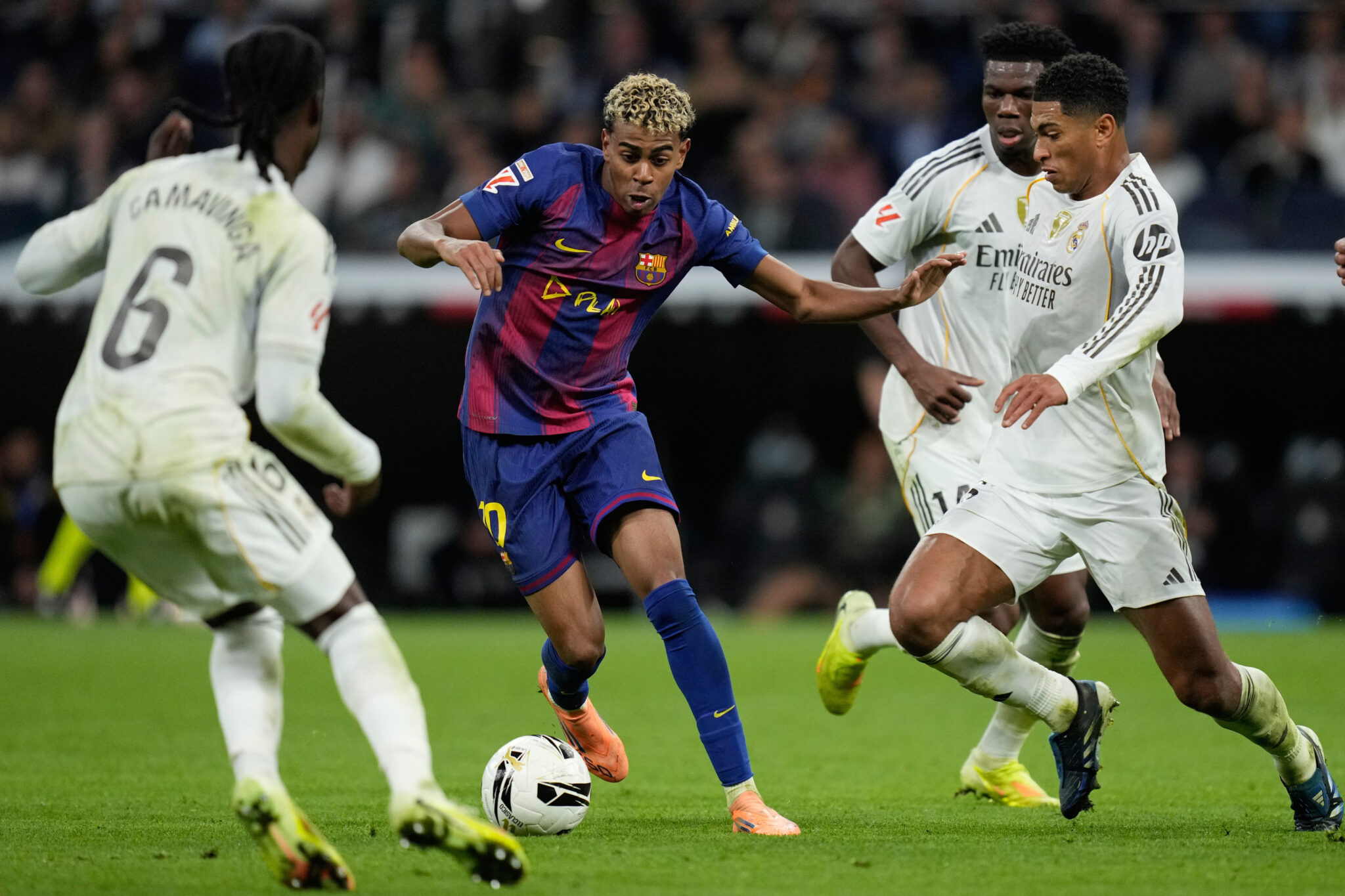 La Liga: Με στόχο τη φιέστα τίτλου στο Clasico η Μπαρσελόνα κόντρα στην αναστατωμένη Ρεάλ