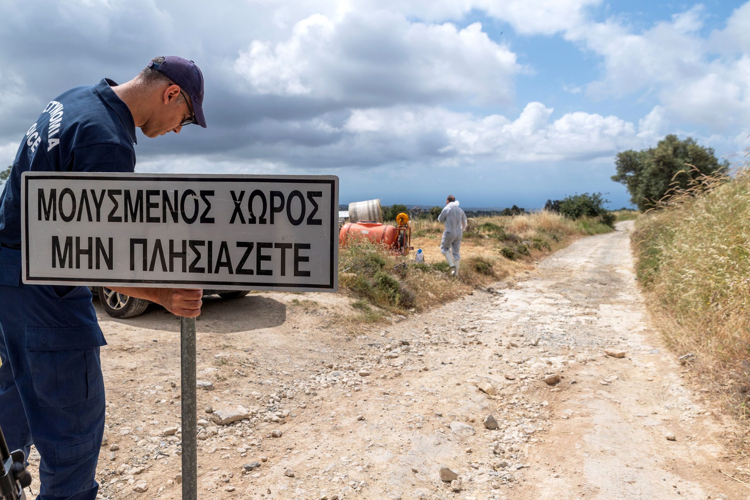 &Sigma;&upsilon;&nu;&epsilon;&delta;&rho;&iota;ά&zeta;&omicron;&upsilon;&nu; &epsilon;&kappa;&tau;ά&kappa;&tau;&omega;&sigmaf; &omicron;&iota; &kappa;&tau;&eta;&nu;&omicron;&tau;&rho;ό&phi;&omicron;&iota; &mu;&epsilon;&tau;ά &tau;&omicron; &kappa;&rho;&omicron;ύ&sigma;&mu;&alpha; &alpha;&phi;&theta;ώ&delta;&omicron;&upsilon;&sigmaf; &pi;&upsilon;&rho;&epsilon;&tau;&omicron;ύ &sigma;&tau;&eta;&nu; &Lambda;&epsilon;&mu;&epsilon;&sigma;ό
