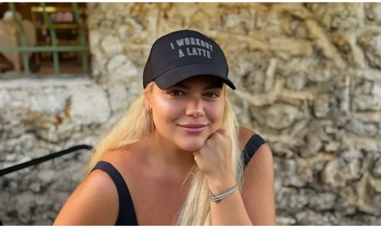 Δανάη Μπάρκα: Οι φωτογραφίες με μαγιό από τις διακοπές της στην Κύπρο