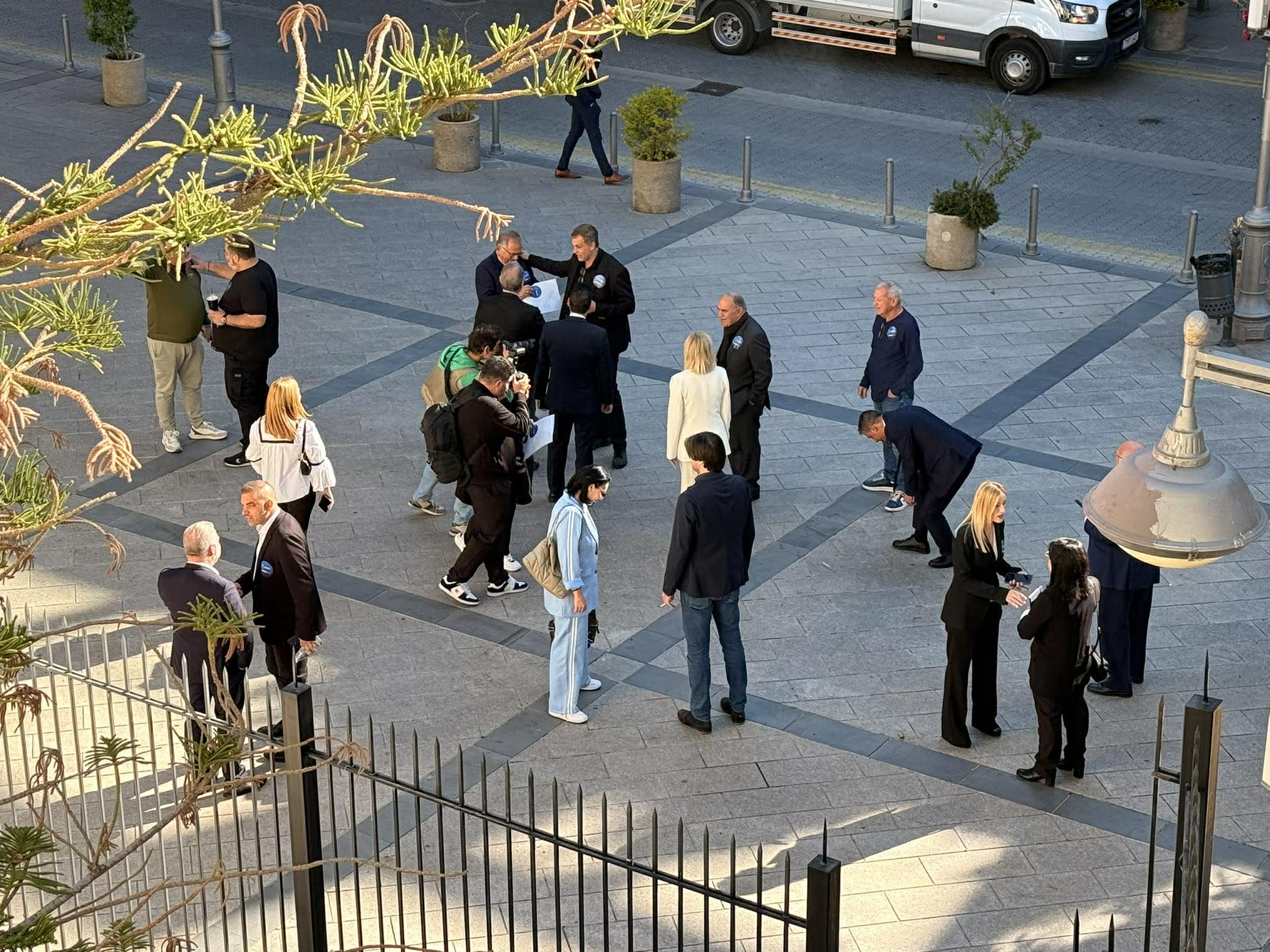 LIVE: Υποβάλλονται οι υποψηφιότητες για τις Βουλευτικές Εκλογές