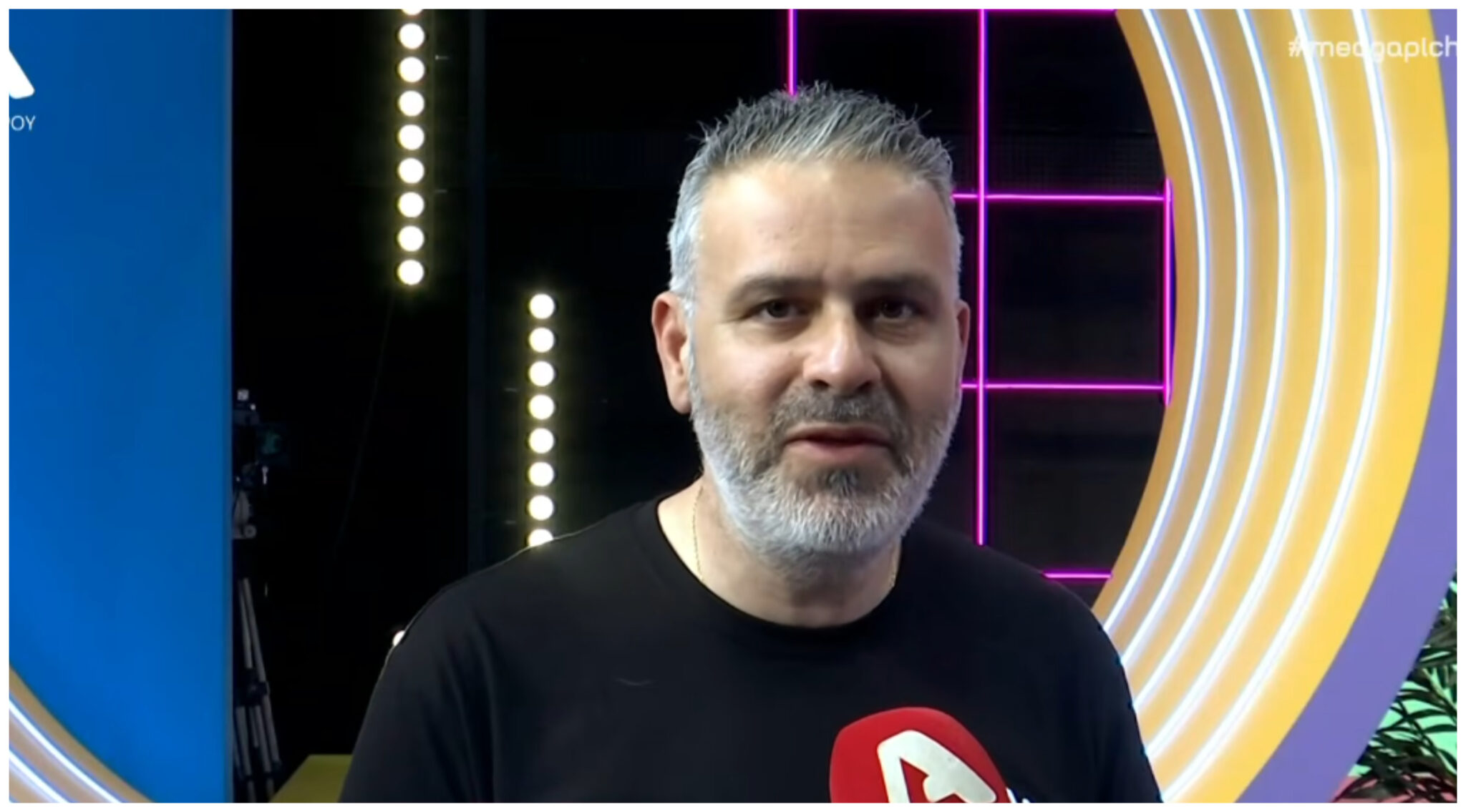 Συγκινεί ο Λούης Πατσαλίδης: «Δεν περνά μέρα που να μη σκέφτομαι τη μητέρα μου» (ΒΙΝΤΕΟ)