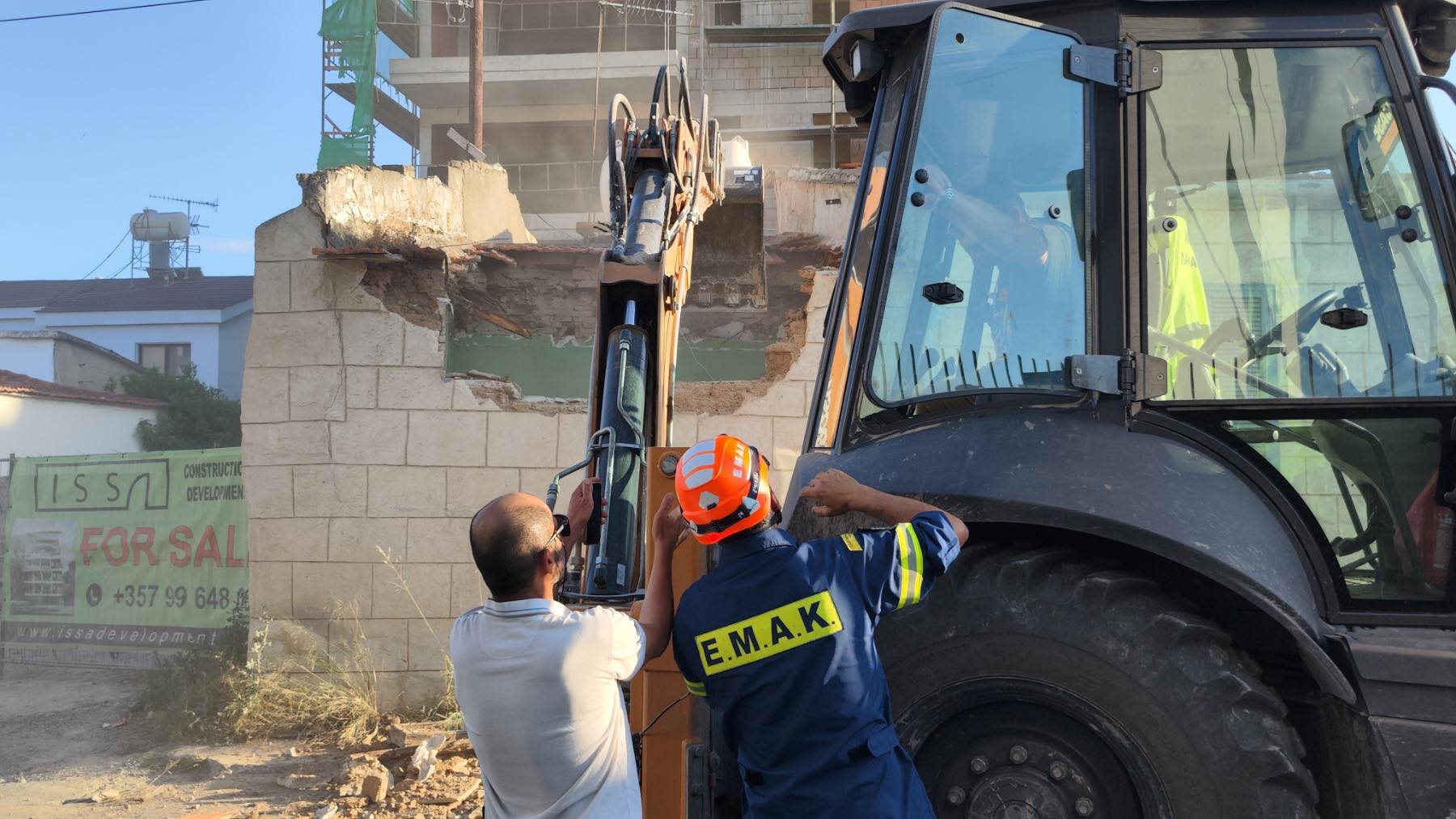 Συναγερμός στη Λάρνακα: Κατέρρευσε οροφή εγκαταλελειμμένης οικίας (ΒΙΝΤΕΟ & ΦΩΤΟ)