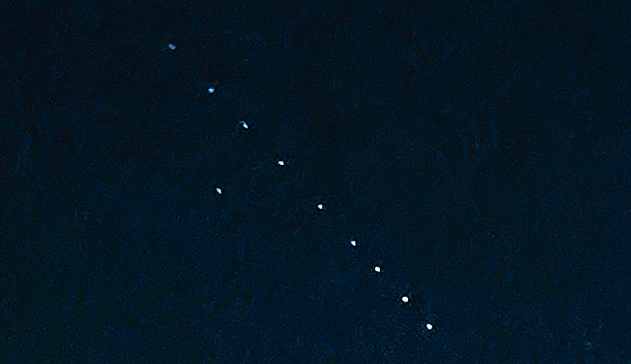 ΒΙΝΤΕΟ: «Παρέλαση» δορυφόρων της Starlink στον κυπριακό ουρανό