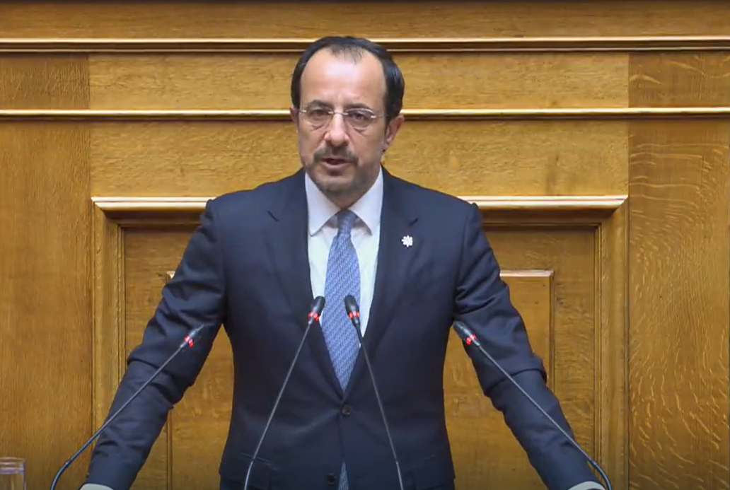 LIVE ΒΙΝΤΕΟ: Η ομιλία του ΠτΔ στην Βουλή των Ελλήνων