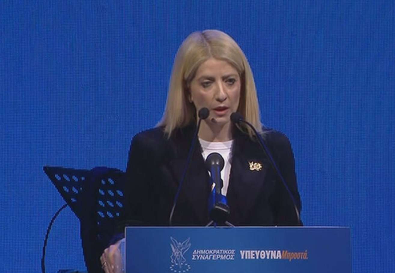 «Ποτέ δεν χαϊδέψαμε αυτιά, ελάτε μαζί μας»: Το κάλεσμα Αννίτας στην τελική προεκλογική του ΔΗΣΥ