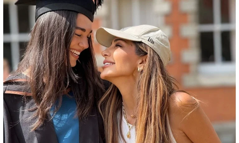 Δέσποινα Βανδή: Νονά για δεύτερη φορά – Μαζί της η Μελίνα Νικολαΐδη (ΦΩΤΟ)