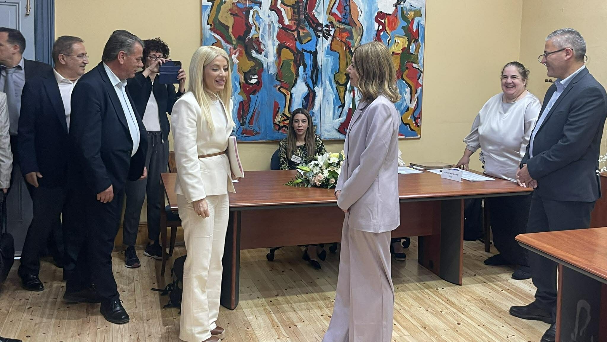 «Οι πολιτες θέλουν απλότητα και εφικτές λύσεις»: Η Αννίτα σκιαγράφησε τους στόχους του ΔΗΣΥ για τις Βουλευτικές