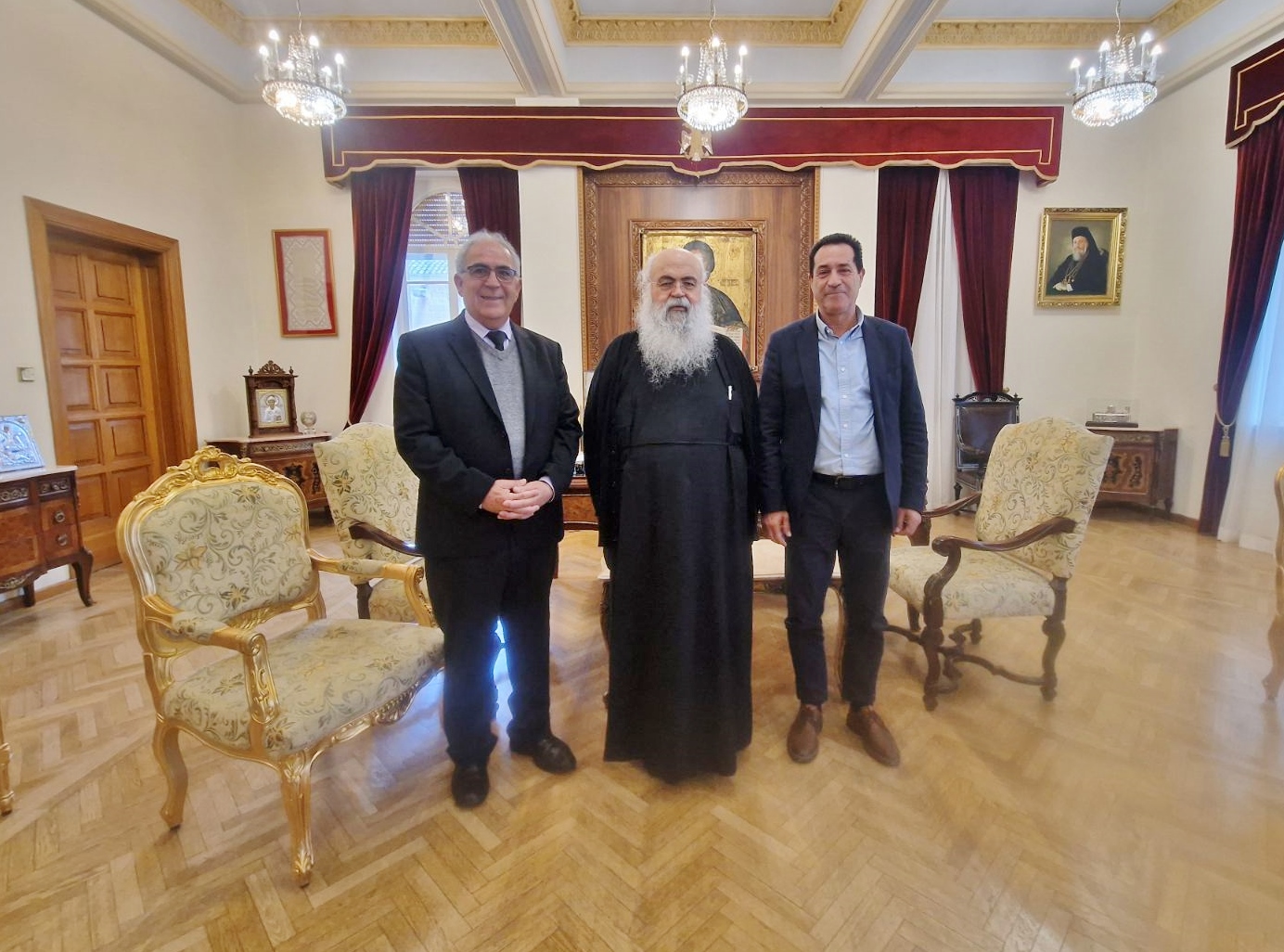 Ενίσχυση της αλληλοβοήθειας σε δασοπροστασία συμφώνησαν Τμήμα Δασών και Αρχιεπίσκοπος