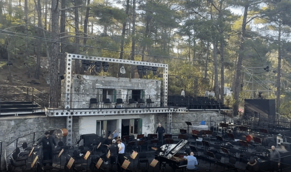 &Beta;&Iota;&Nu;&Tau;&Epsilon;&Omicron;: Ό&lambda;&alpha; έ&tau;&omicron;&iota;&mu;&alpha; &gamma;&iota;&alpha; &tau;&omicron; Athens Philharmonic International Peace Concert 2026
