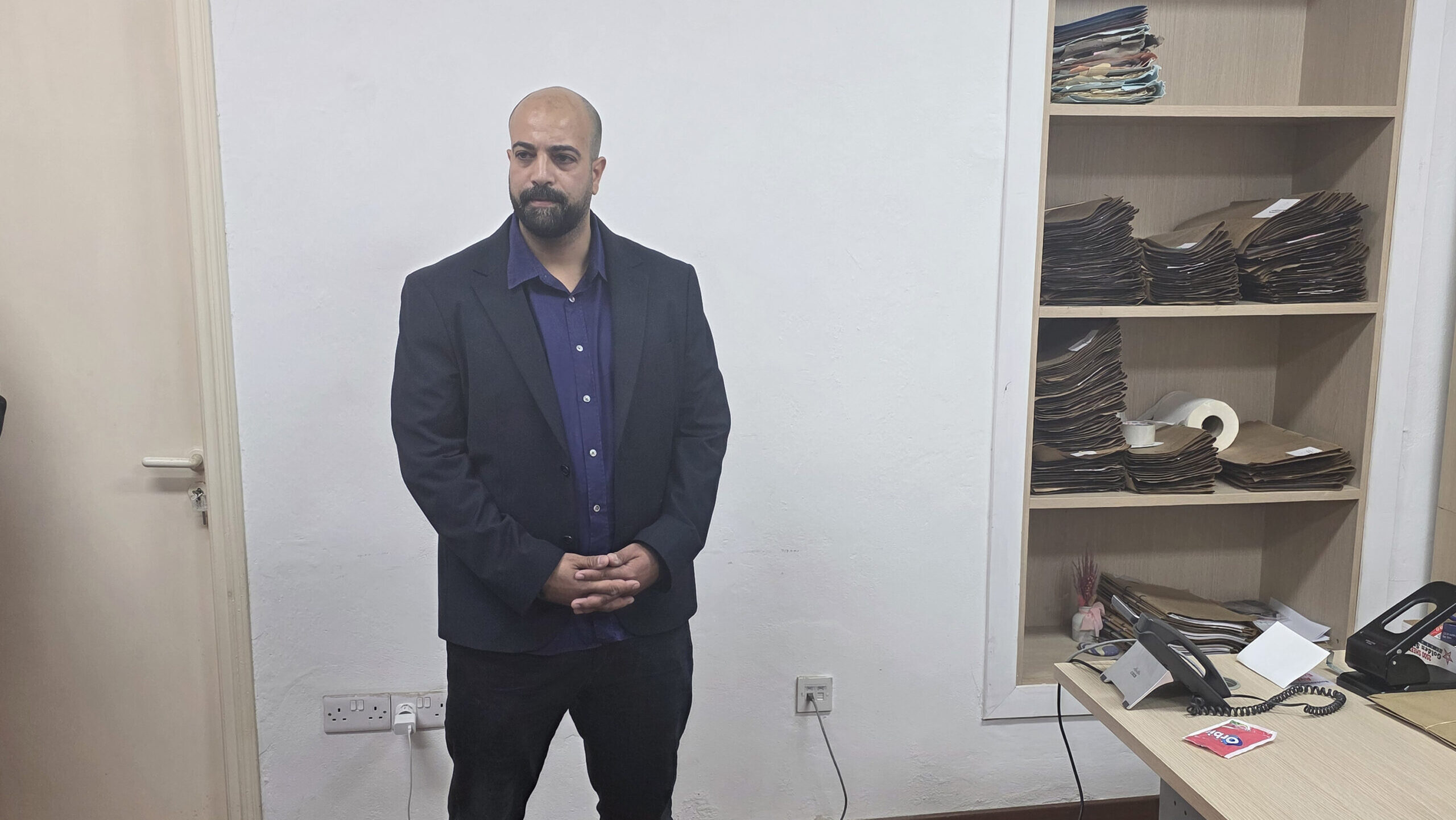 &Alpha;&nu;&epsilon;&xi;ά&rho;&tau;&eta;&tau;&omicron;&sigmaf; &upsilon;&pi;&omicron;&psi;ή&phi;&iota;&omicron;&sigmaf; &beta;&omicron;&upsilon;&lambda;&epsilon;&upsilon;&tau;ή&sigmaf; &tau;&epsilon;&lambda;&iota;&kappa;ά &omicron; &Kappa;&upsilon;&rho;&iota;ά&kappa;&omicron;&sigmaf; &Phi;ώ&tau;&eta; &Sigma;ά&beta;&beta;&alpha;