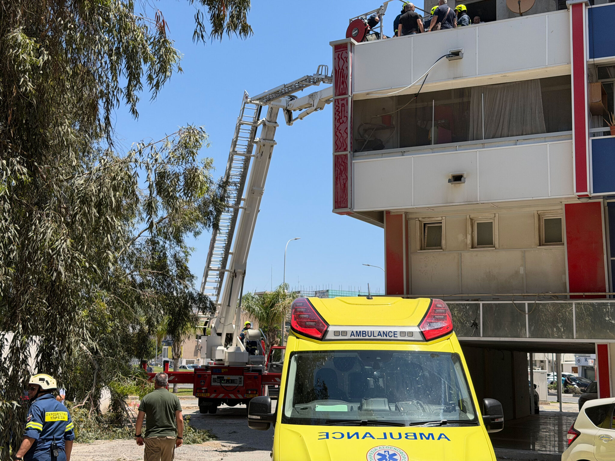 Πάνω από 90 οι ιδιοκτήτες της πολυκατοικίας που γράφτηκε η τραγωδία με αλλοδαπό στην Λάρνακα