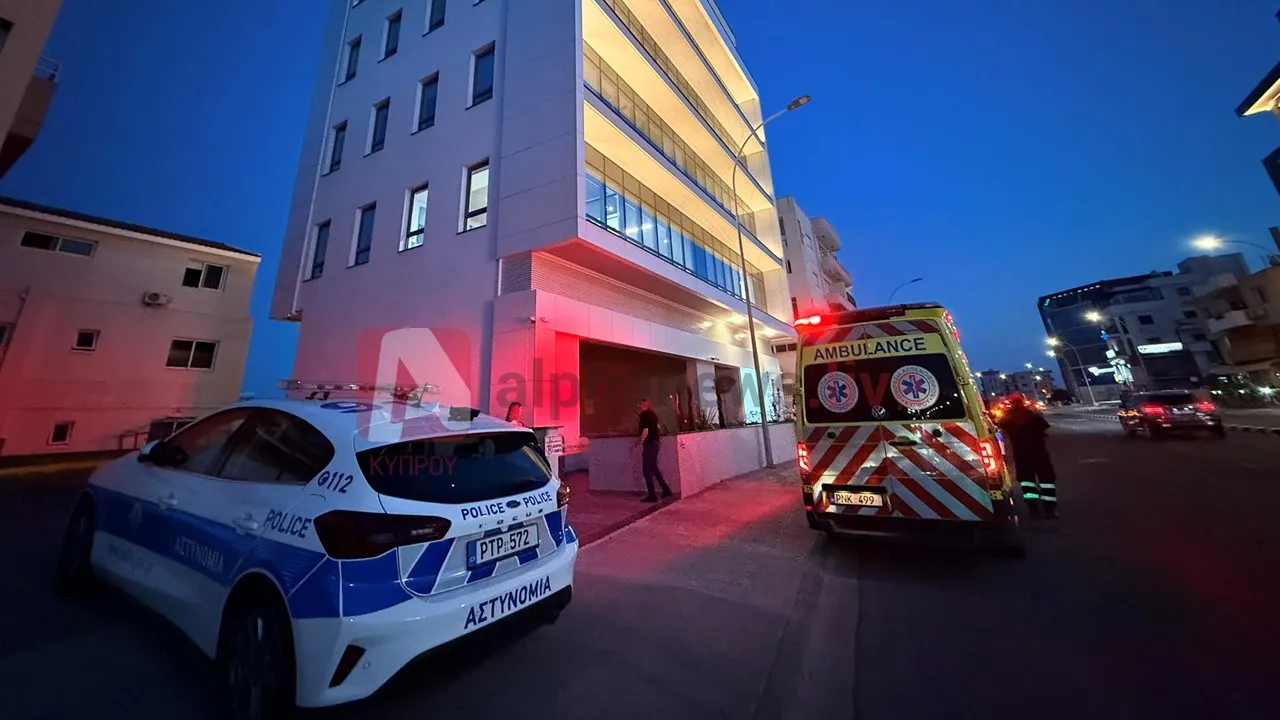 Στη δημοσιότητα τα στοιχεία της άτυχης γυναίκας που έπεσε από το μπαλκόνι τέταρτου ορόφου ενώ καθάριζε