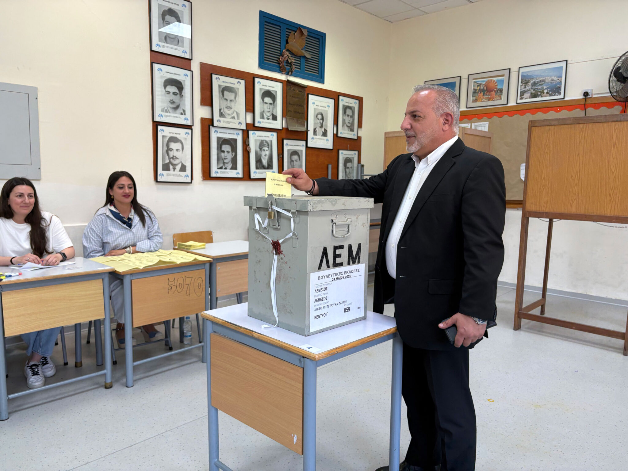 «Παρ’ όλη την τοξικότητα…»: Το μήνυμα Παπαδούρη από την κάλπη και η έκκληση προς τον κόσμο
