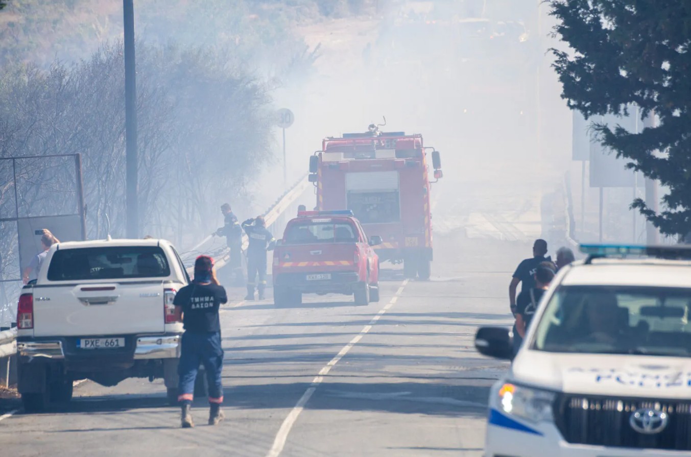 Σε πλήρη ετοιμότητα η Πολιτική Άμυνα ενόψει της αντιπυρικής περιόδου, έτσι θωρακίζεται η Κύπρος