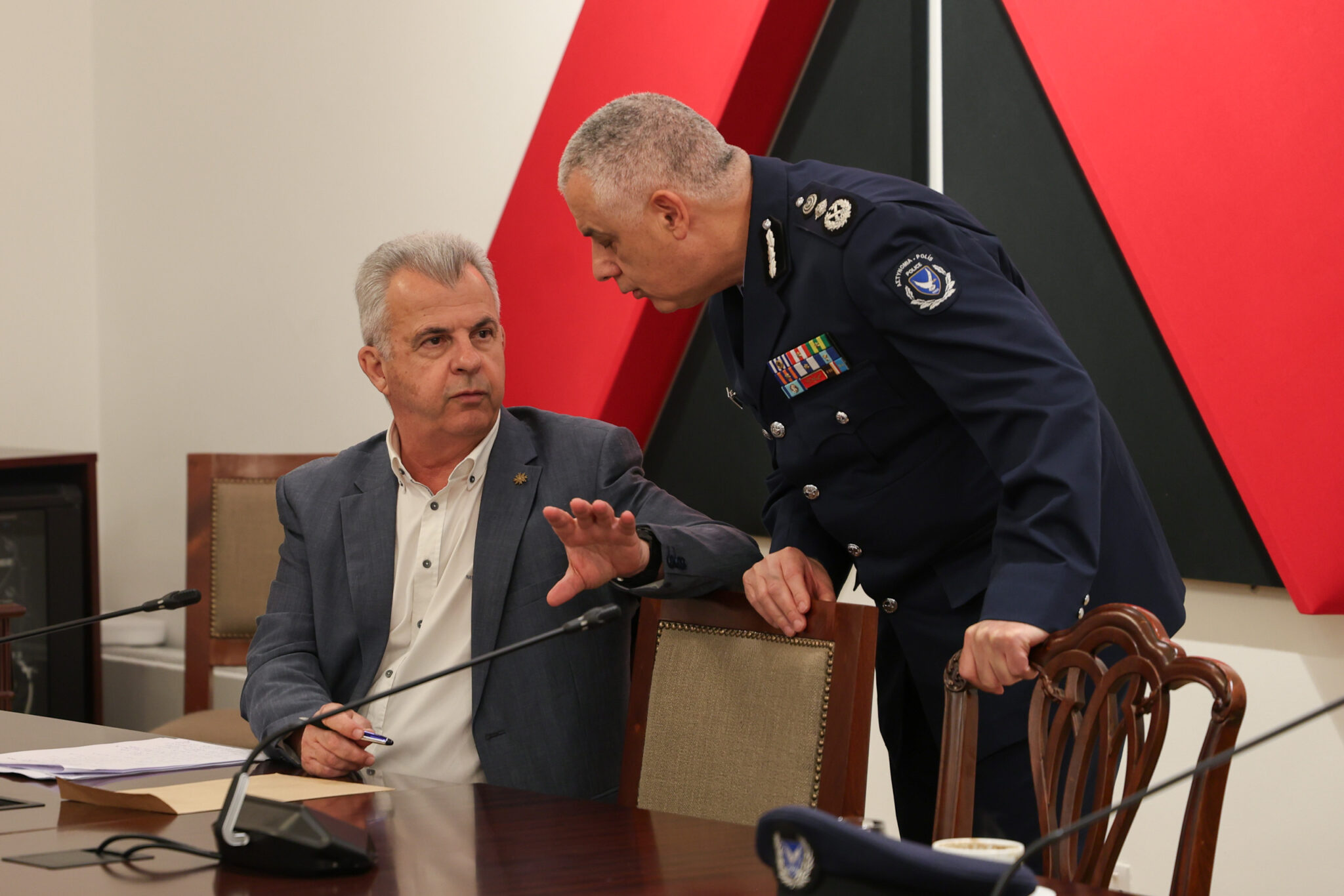 Άδειασε τον Αρχηγό Αστυνομίας ο Φυτιρής: Οδηγίες για αναστολή της αλλαγής του ωραρίου ΟΠΕ