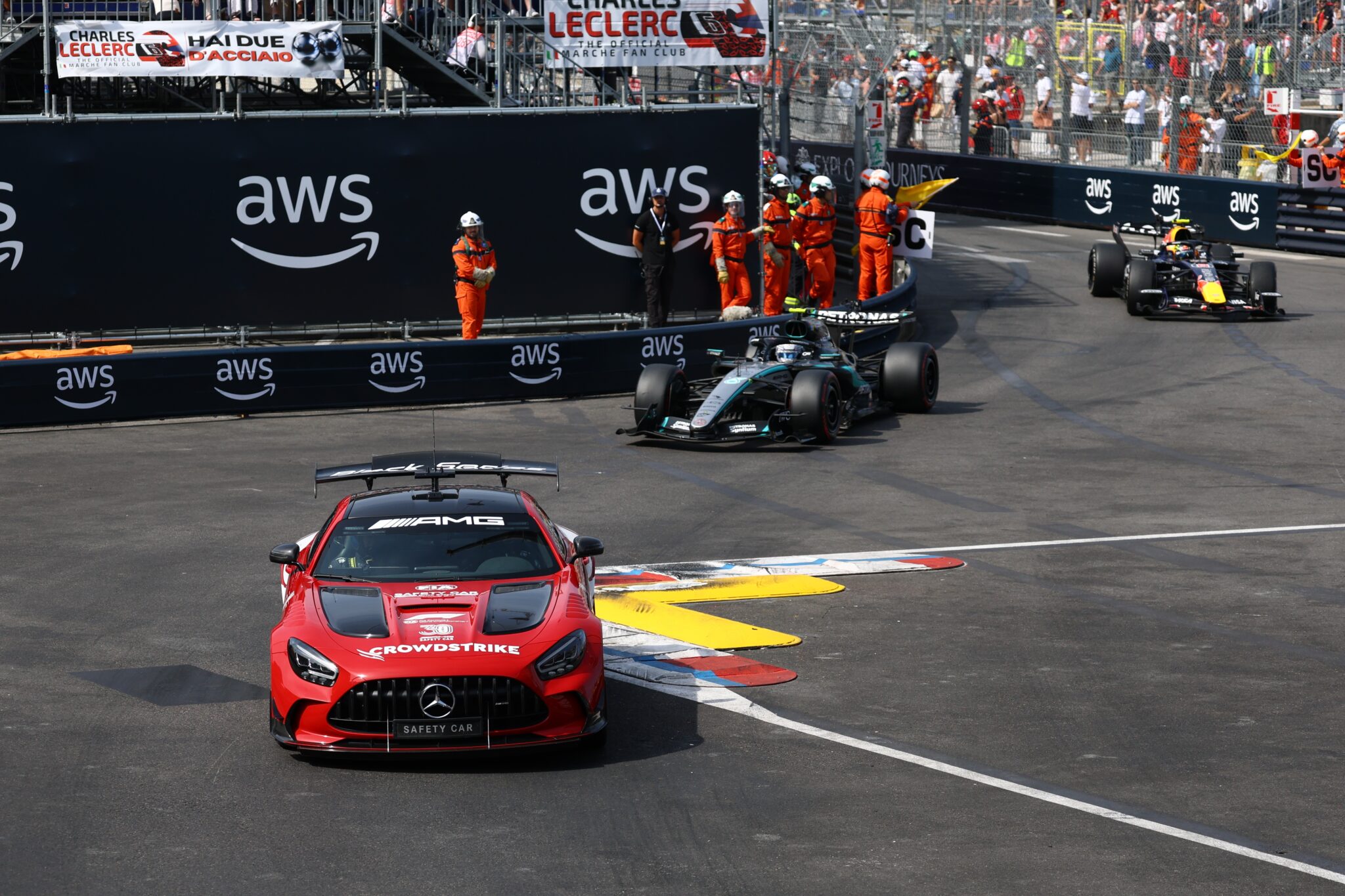Φιάσκο στο Grand Prix του Μονακό: Δύο πανομοιότυπα ατυχήματα αποκάλυψαν πρόβλημα στην άσφαλτο