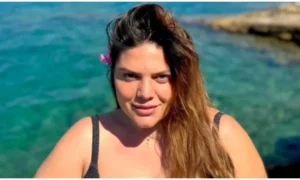 Δανάη Μπάρκα: Συγκινεί για τους δύο μπαμπάδες της – «Πατέρα σε κάνει η αγάπη» (ΦΩΤΟ)