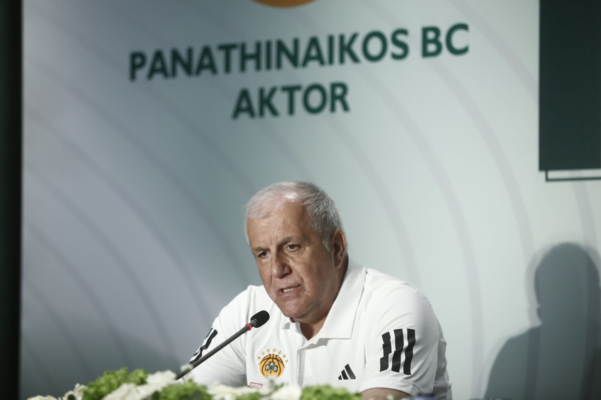 Ο Ομπράντοβιτς απάντησε στις φήμες για συνεργασία με Μπατίστ και Διαμαντίδη (ΒΙΝΤΕΟ)