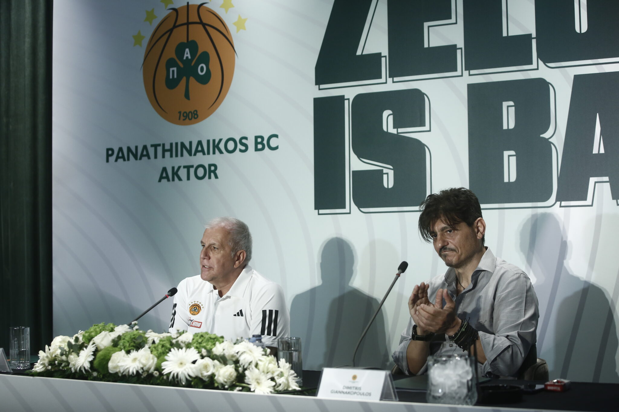 Γιαννακόπουλος: «Υποδεχόμαστε τον κορυφαίο των κορυφαίων – Δεν είναι δώρο, αλλά υποχρέωση στον κόσμο του Παναθηναϊκού» (ΒΙΝΤΕΟ)