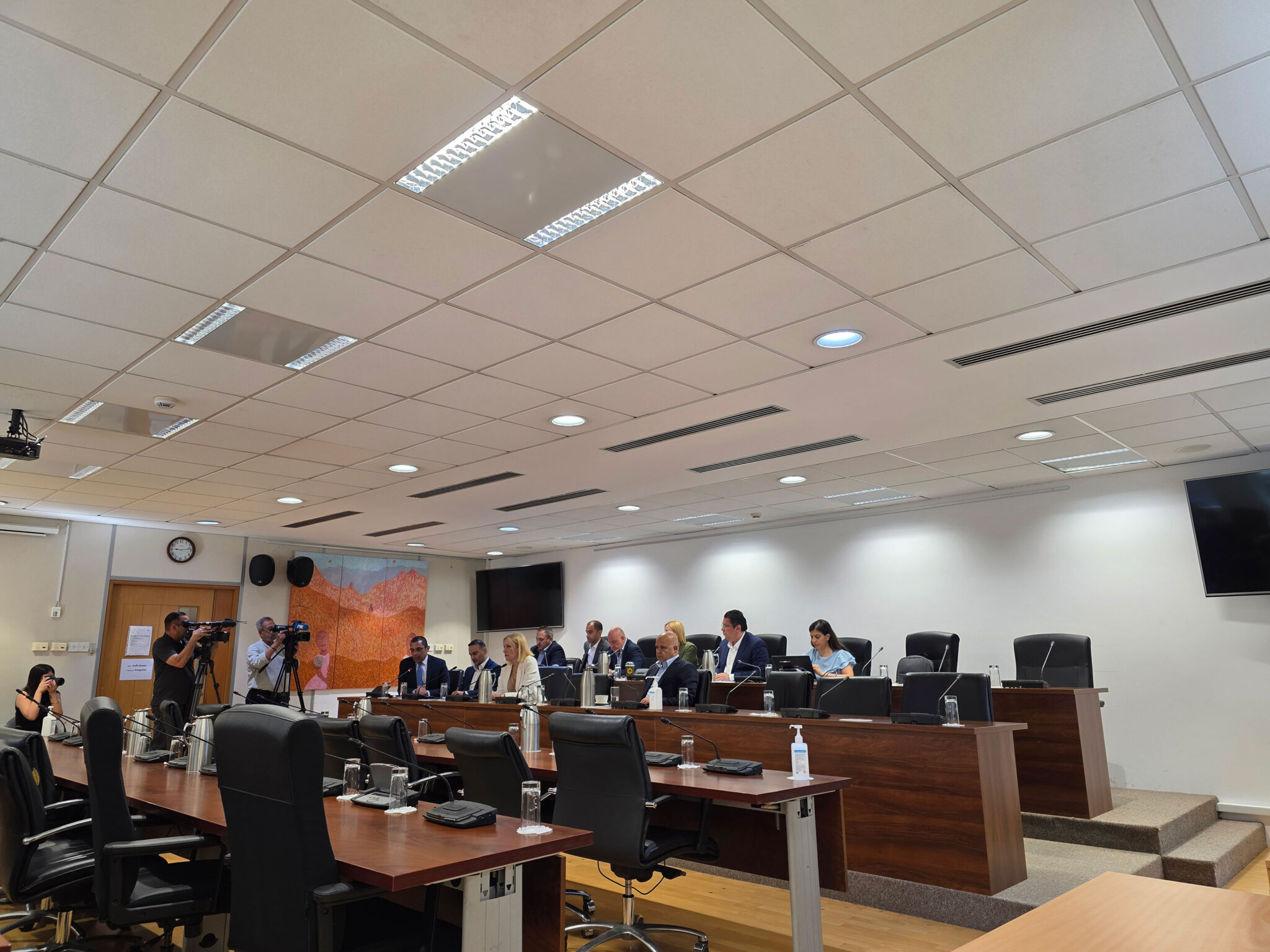 Βασιλικό, αποθήκευση ενέργειας και τουρισμός στο επίκεντρο της Επιτροπής Ενέργειας