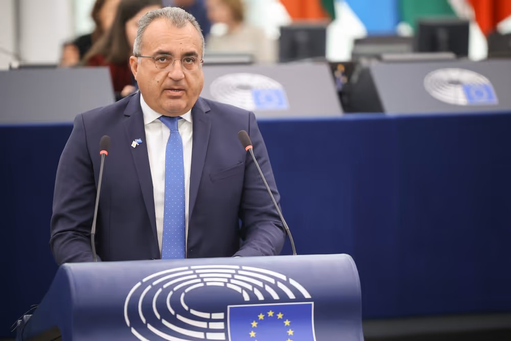 &Nu;έ&omicron; &beta;ή&mu;&alpha; &kappa;&alpha;&tau;ά &tau;&eta;&sigmaf; &delta;&iota;&alpha;&sigma;&upsilon;&nu;&omicron;&rho;&iota;&alpha;&kappa;ή&sigmaf; &alpha;&pi;ά&tau;&eta;&sigmaf; &sigma;&tau;&omicron;&nu; &Phi;&Pi;&Alpha;, &epsilon;&gamma;&kappa;&rho;ί&theta;&eta;&kappa;&epsilon; &eta; έ&kappa;&theta;&epsilon;&sigma;&eta; &Chi;&alpha;&tau;&zeta;&eta;&pi;&alpha;&nu;&tau;έ&lambda;&alpha;