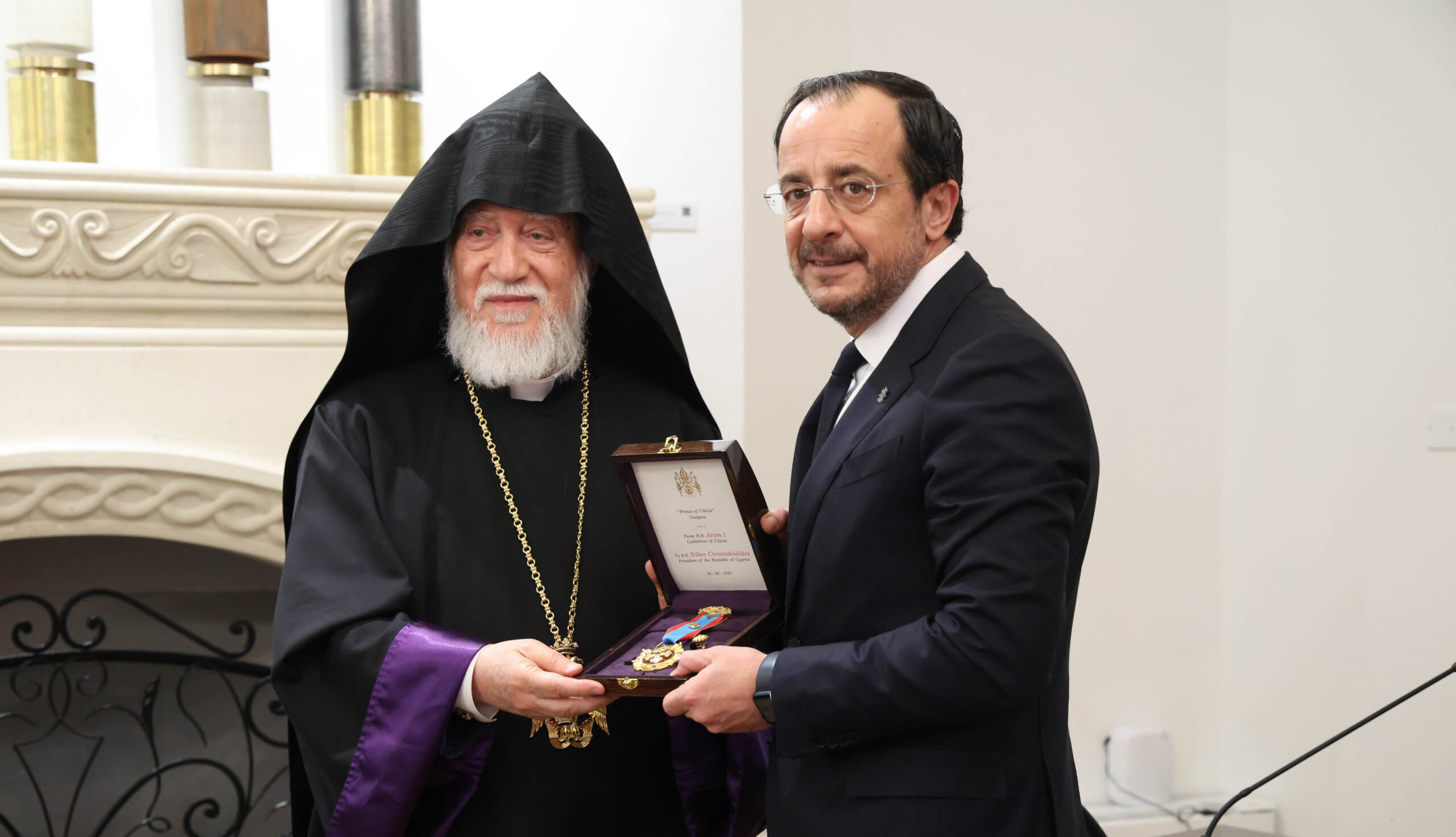 &Phi;&Omega;&Tau;&Omicron;: &Omicron; &Pi;&tau;&Delta; &pi;&alpha;&rho;&alpha;&sigma;&eta;&mu;&omicron;&phi;&omicron;&rho;ή&theta;&eta;&kappa;&epsilon; &alpha;&pi;ό &tau;&omicron;&nu; &Pi;&alpha;&tau;&rho;&iota;ά&rho;&chi;&eta; &Alpha;&rho;ά&mu; &Iota;