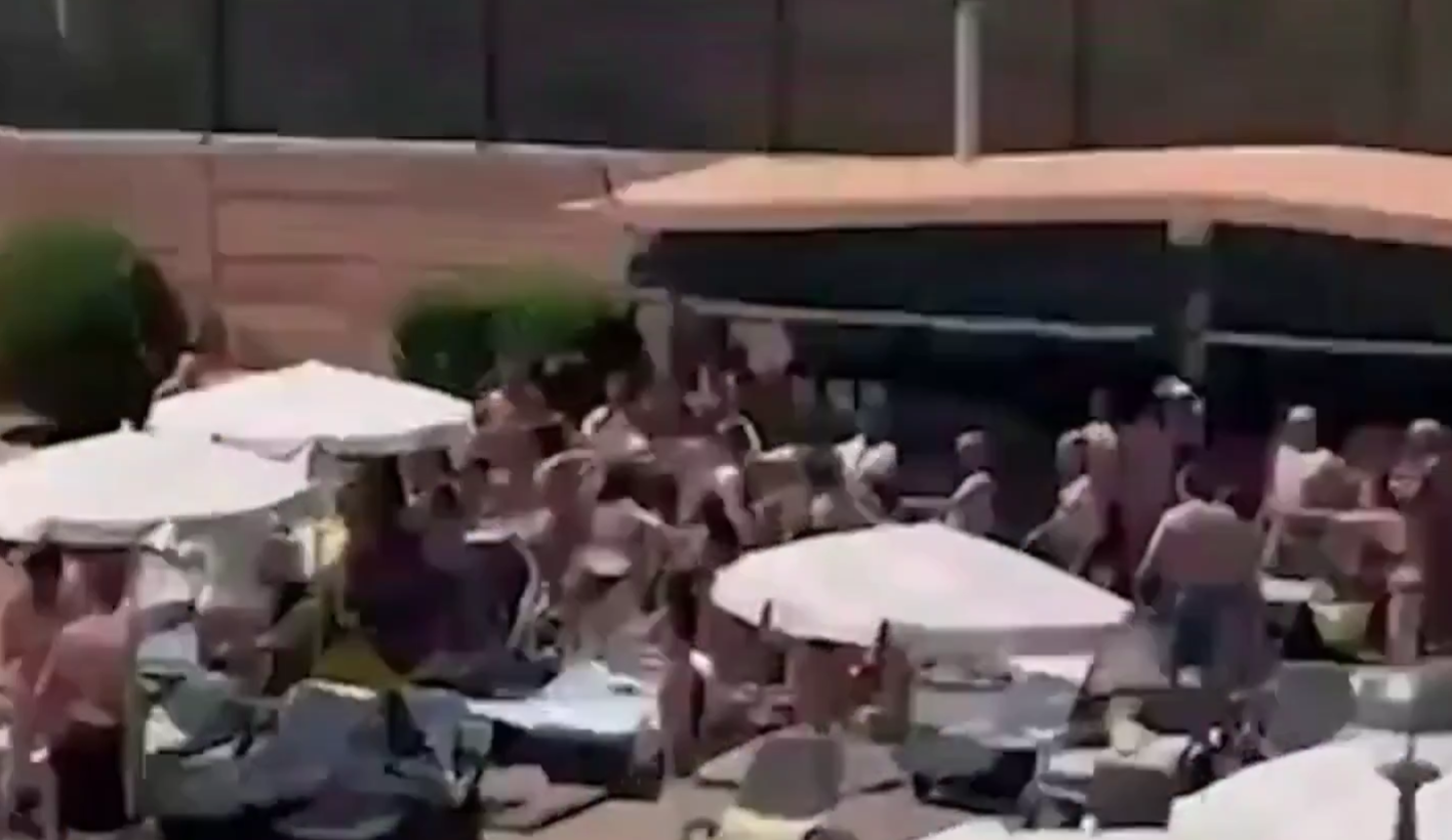 ΒΙΝΤΕΟ: Απίστευτος καβγάς για μια ξαπλώστρα σε ξενοδοχείο στην Ισπανία, 13χρονη τραυματίστηκε σοβαρά