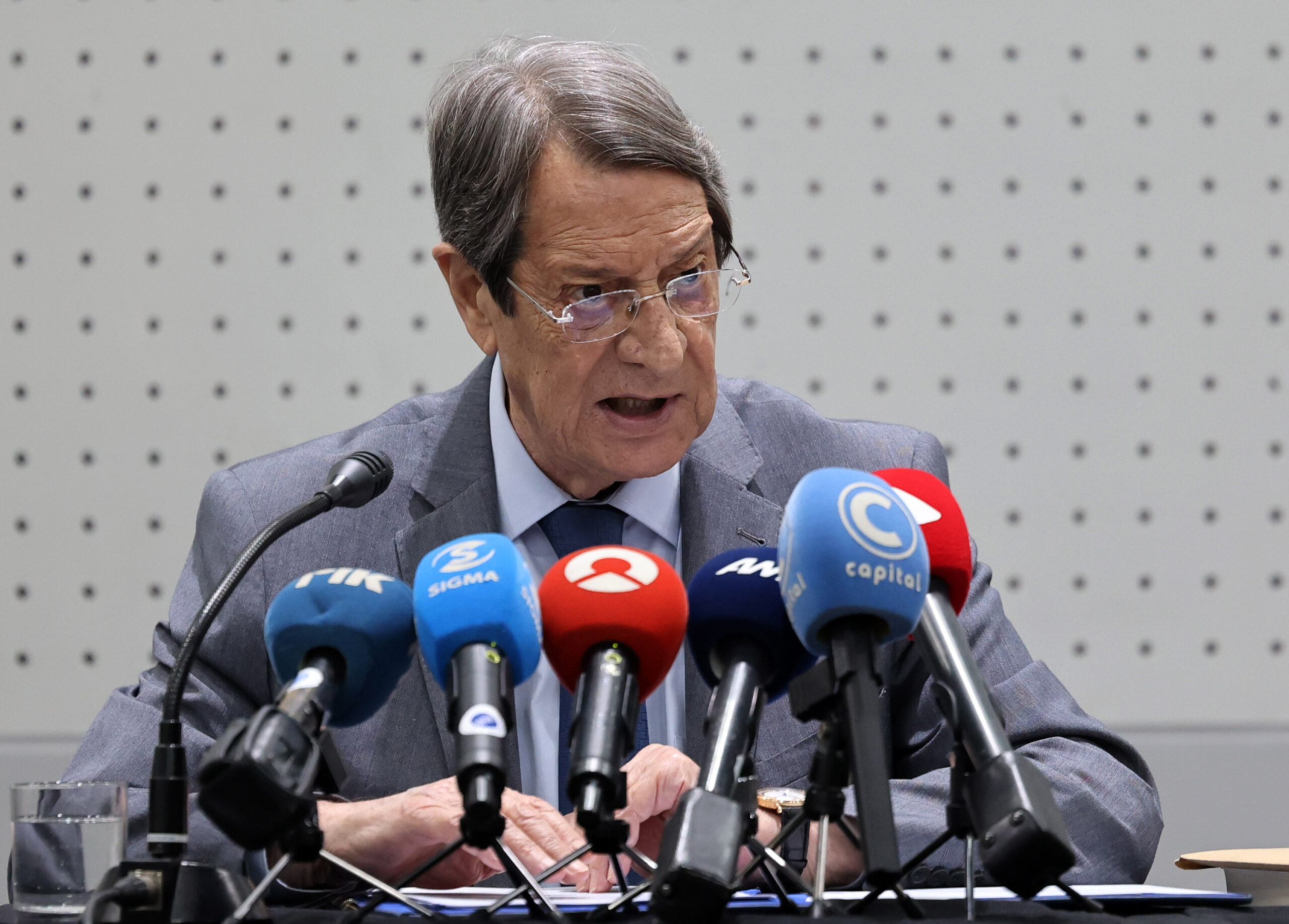 Τα highlights της διάσκεψης Αναστασιάδη: Η ασυλία, ο «ελέφαντας» και τα ταξίδια με jets