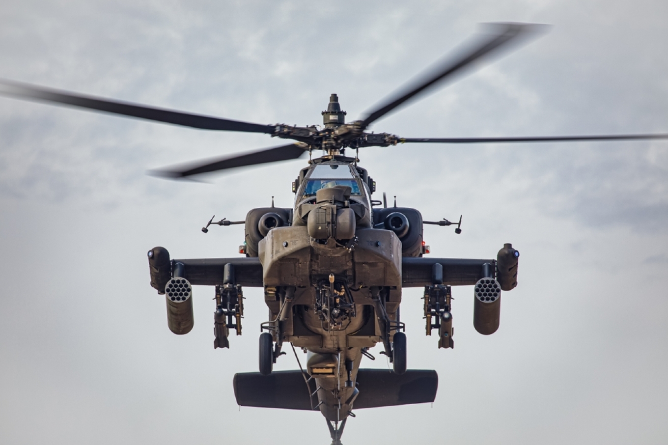 Αμερικανικό ελικόπτερο Apache κατέπεσε κοντά στα Στενά του Ορμούζ
