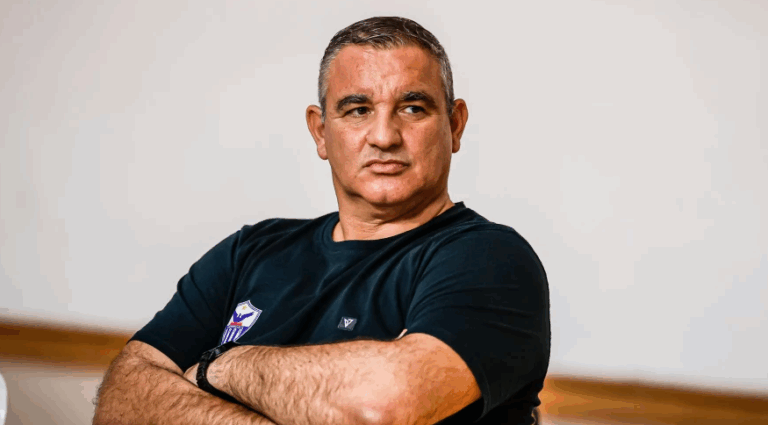 Συνεχίζει με Κωνσταντινίδη ως υπηρεσιακό η Εθνική μπάσκετ
