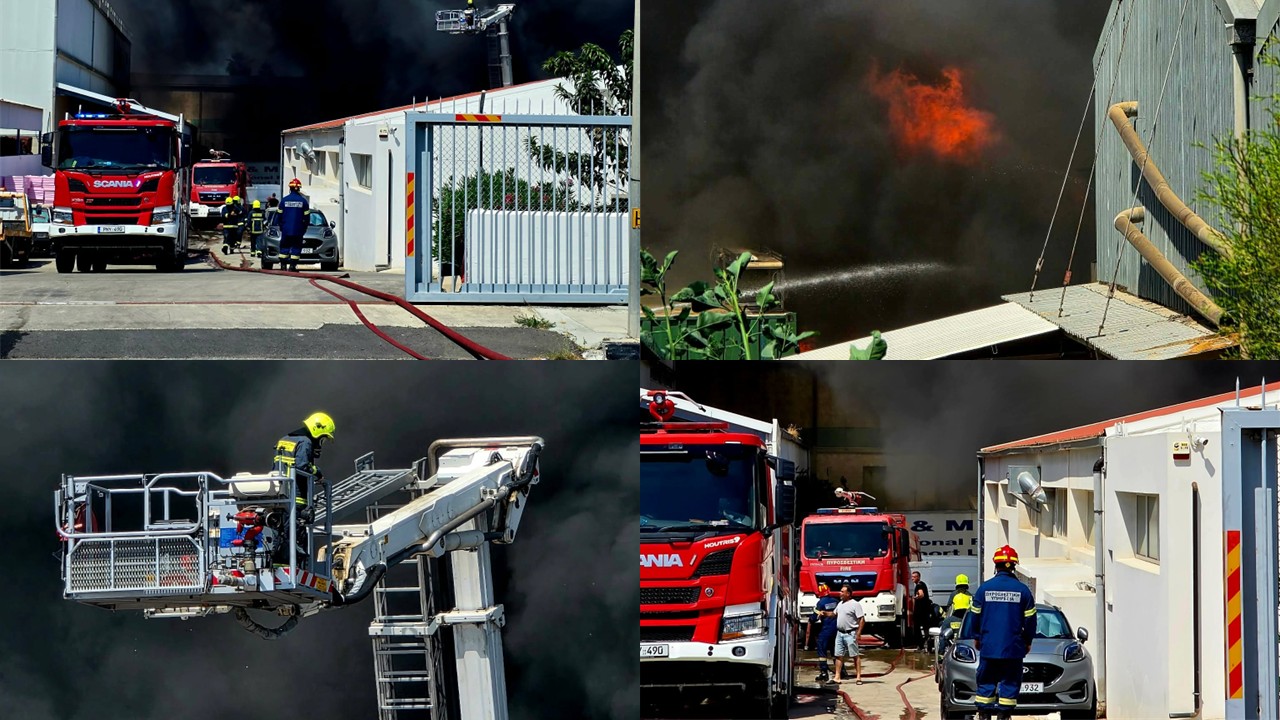 ΦΩΤΟ: Στήθηκε κέντρο ελέγχου για τη μεγάλη πυρκαγιά στο εργοστάσιο στην Αραδίππου, στο νοσοκομείο πυροσβέστης