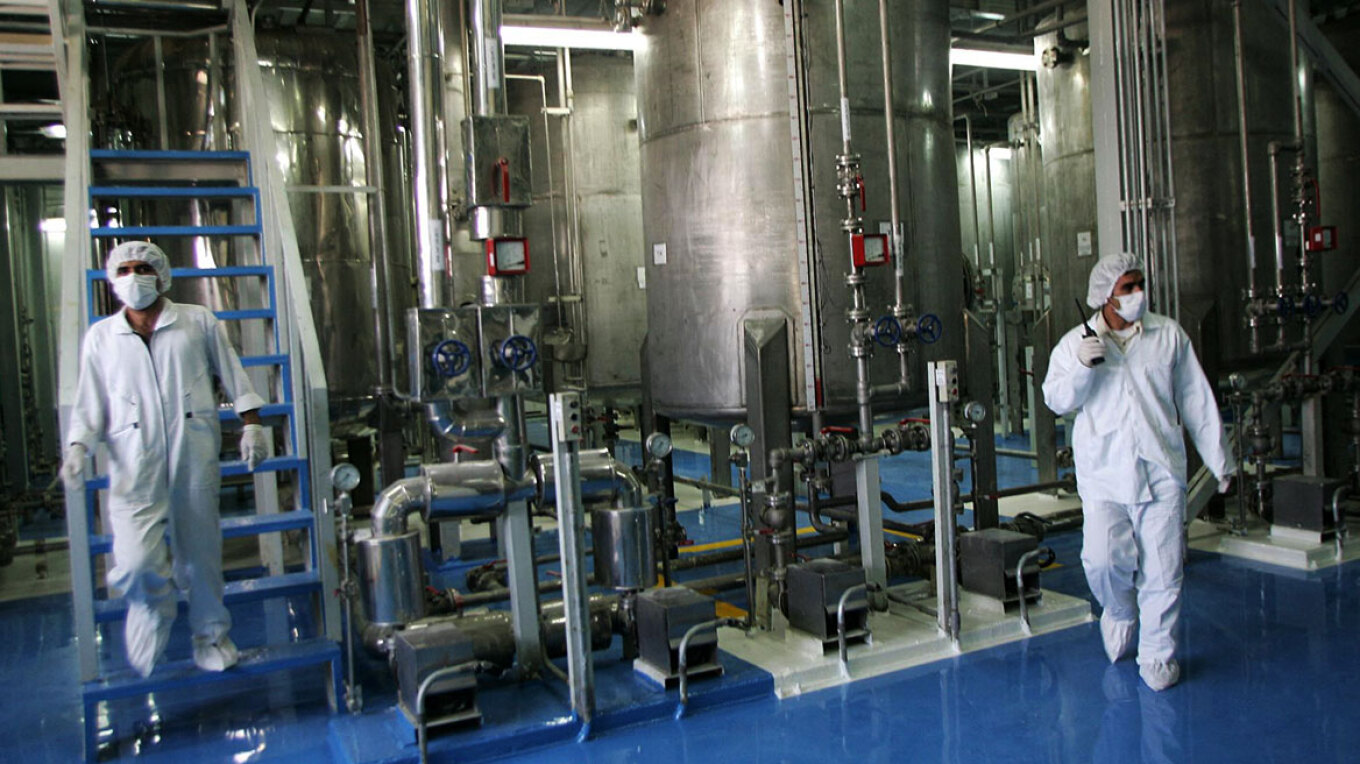 Ξένα ΜΜΕ: Η Τεχεράνη αποδέχεται μεταφορά μέρους του ουρανίου, «δεν ισχύει» απαντούν οι Ιρανοί